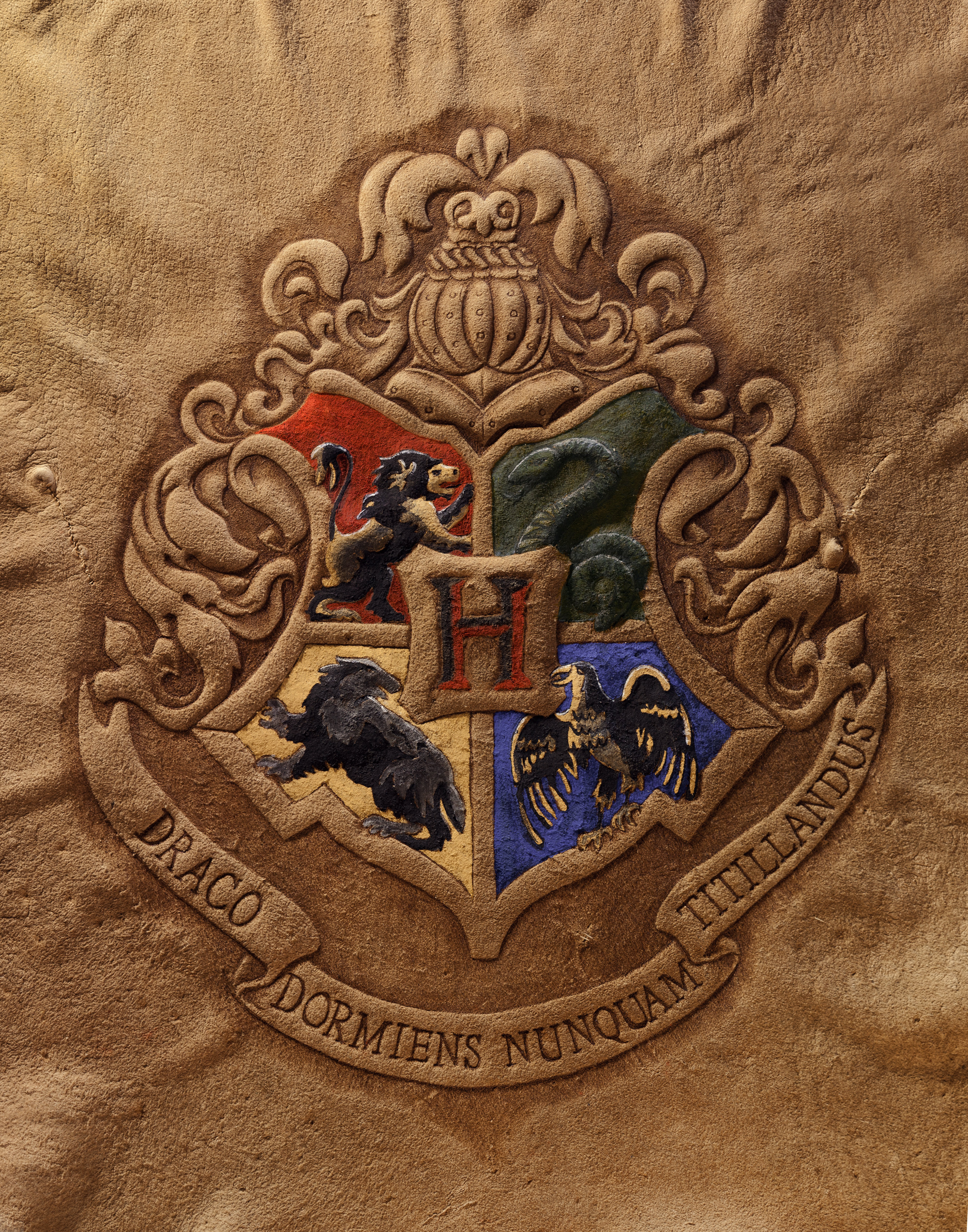 Hogwarts Crest Background