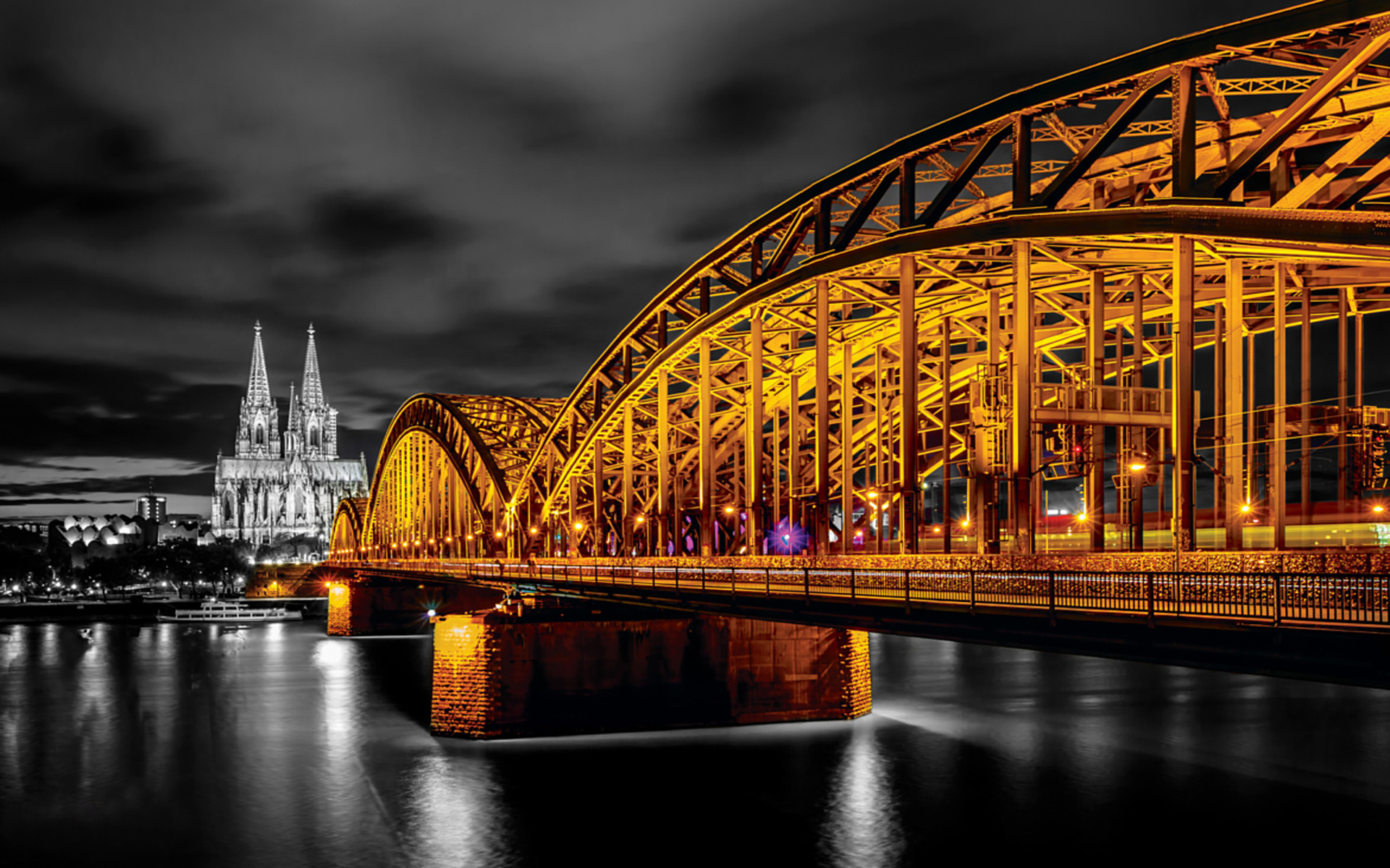 Hohenzollern Bridge Wallpapers