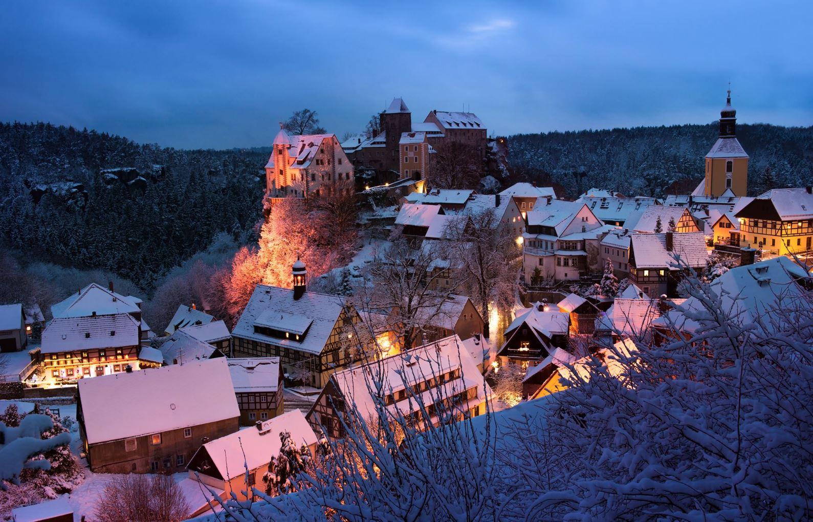 Hohnstein City Germany In Winter Snow Wallpapers