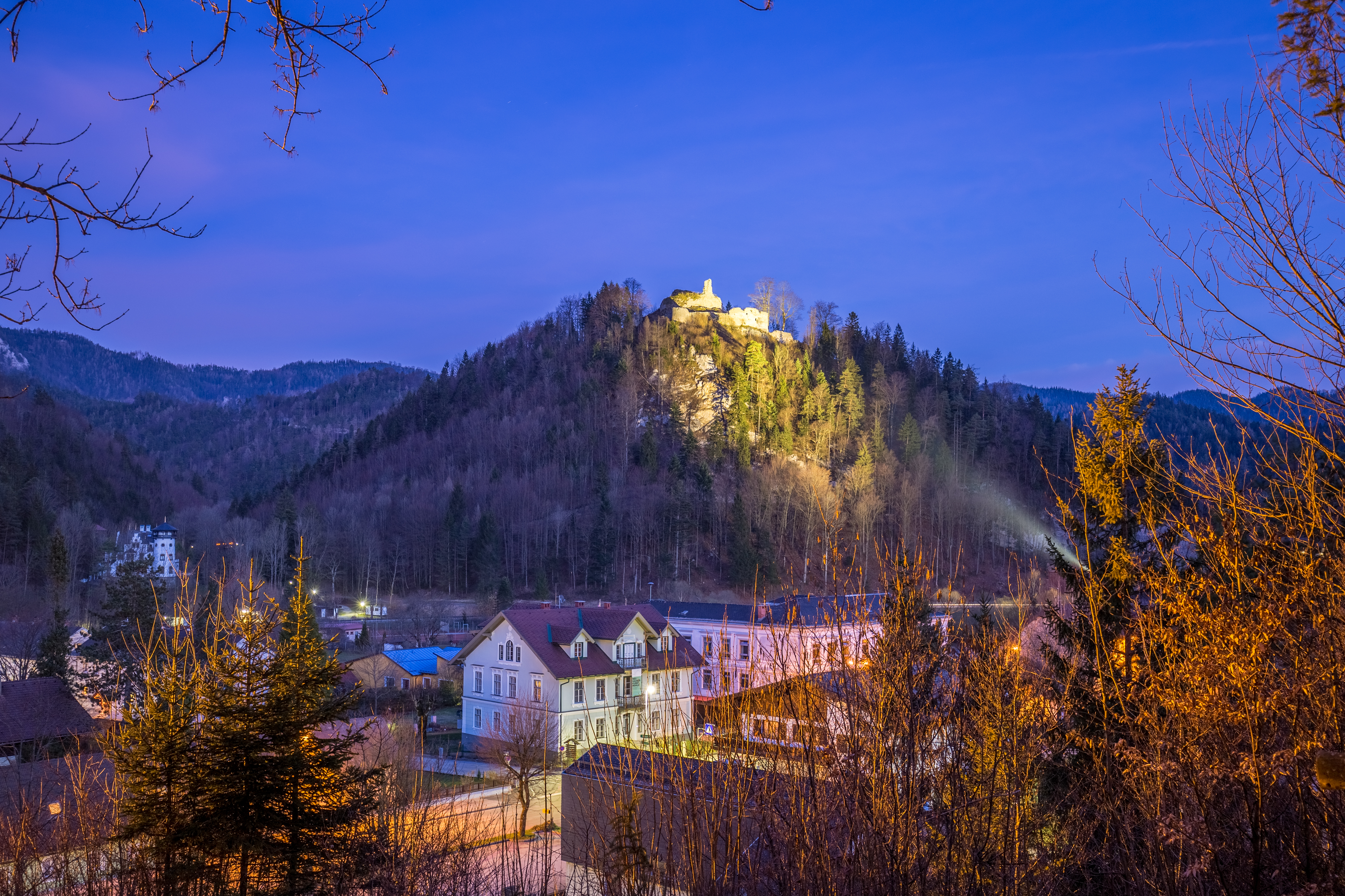 Hohnstein City Germany In Winter Snow Wallpapers