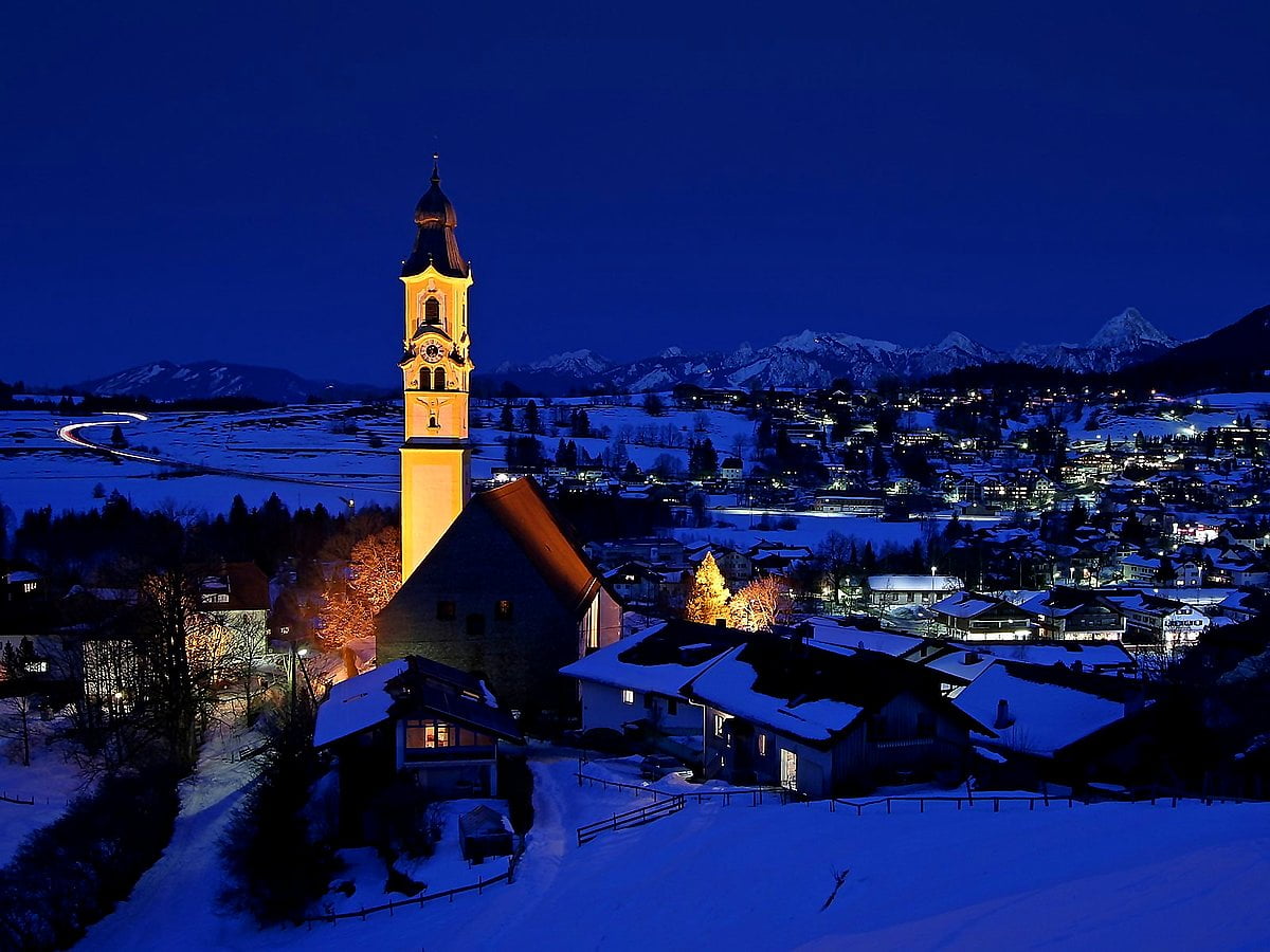 Hohnstein City Germany In Winter Snow Wallpapers