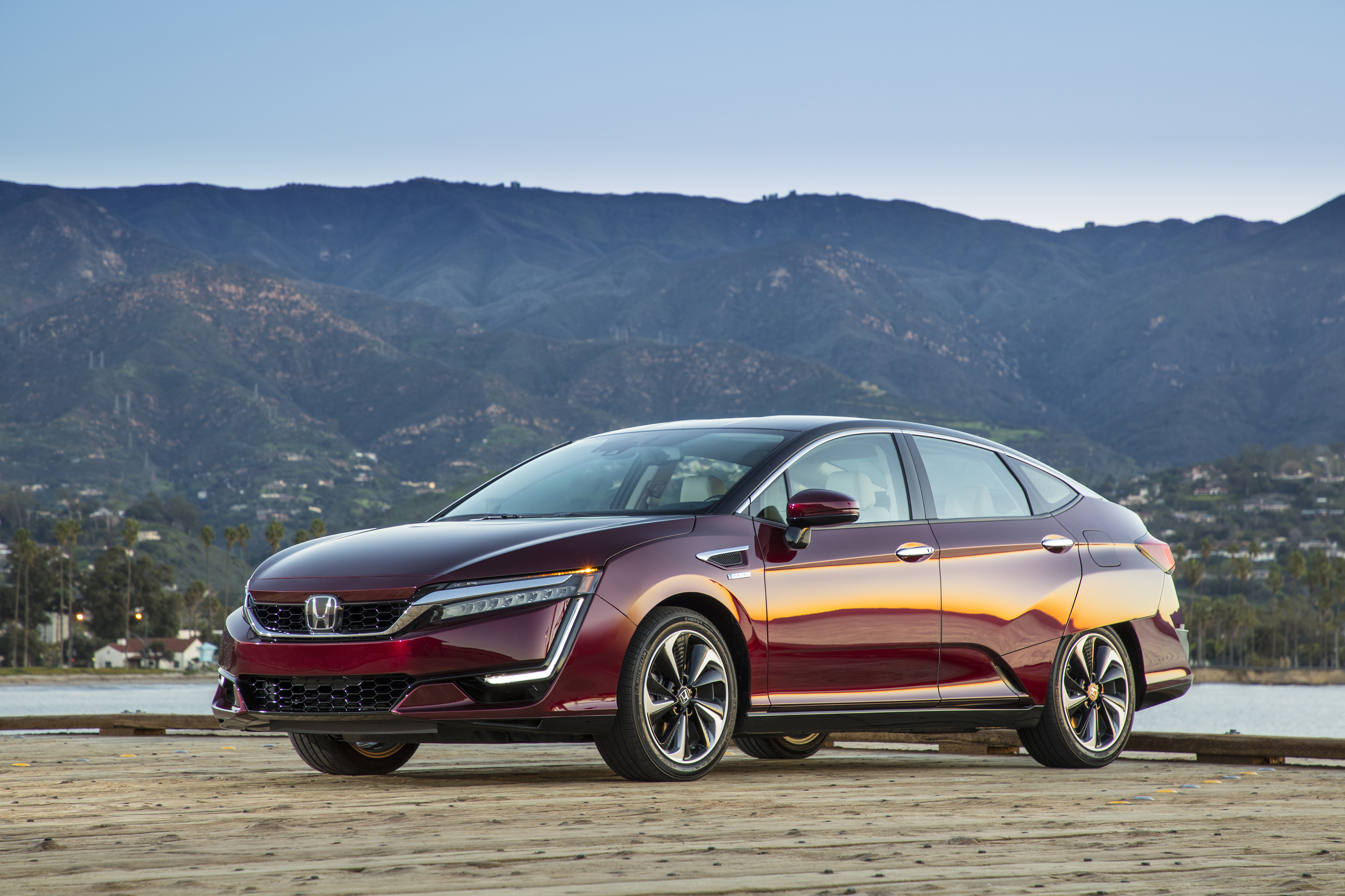 Honda Clarity Wallpapers