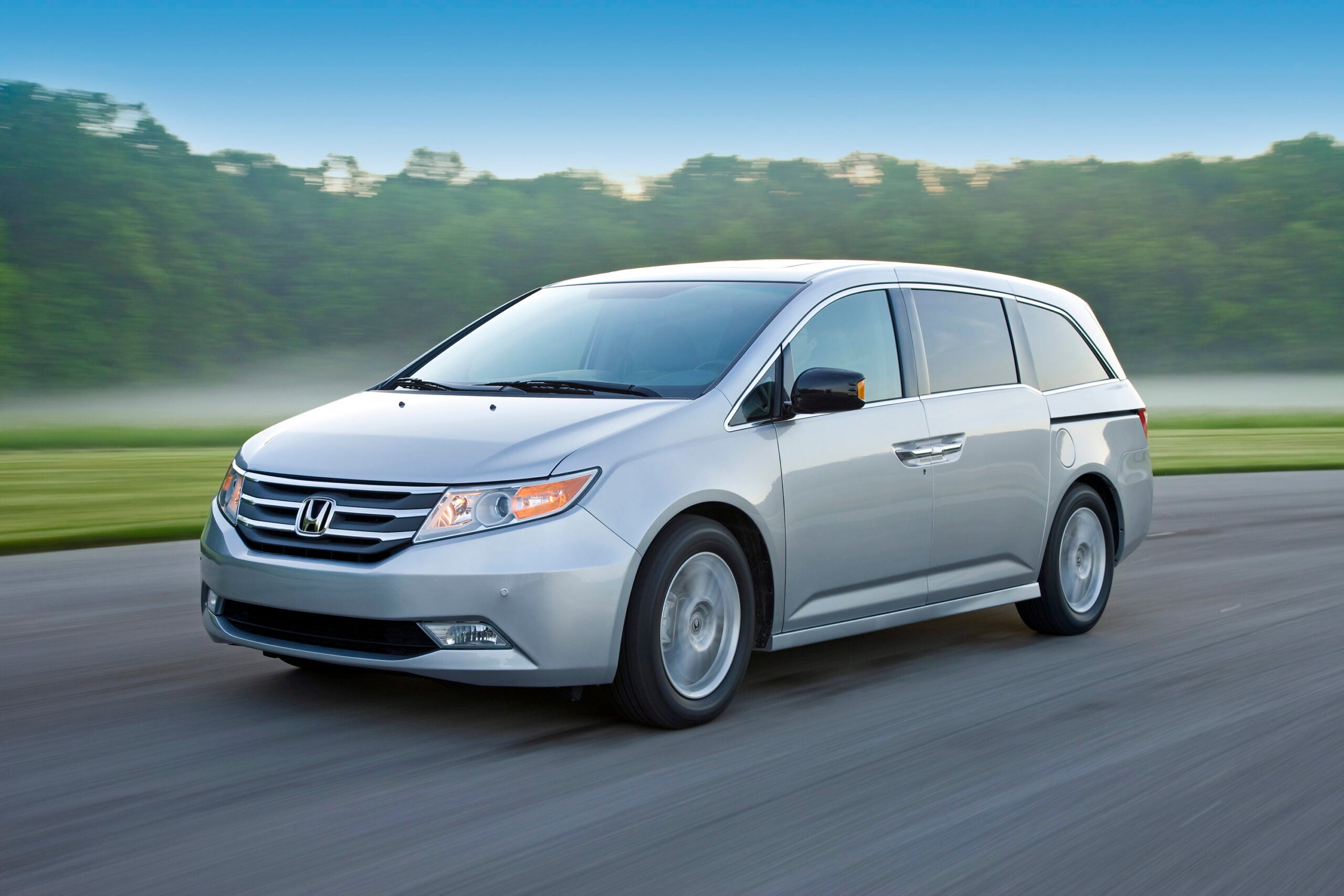 Honda Odyssey Touring Wallpapers