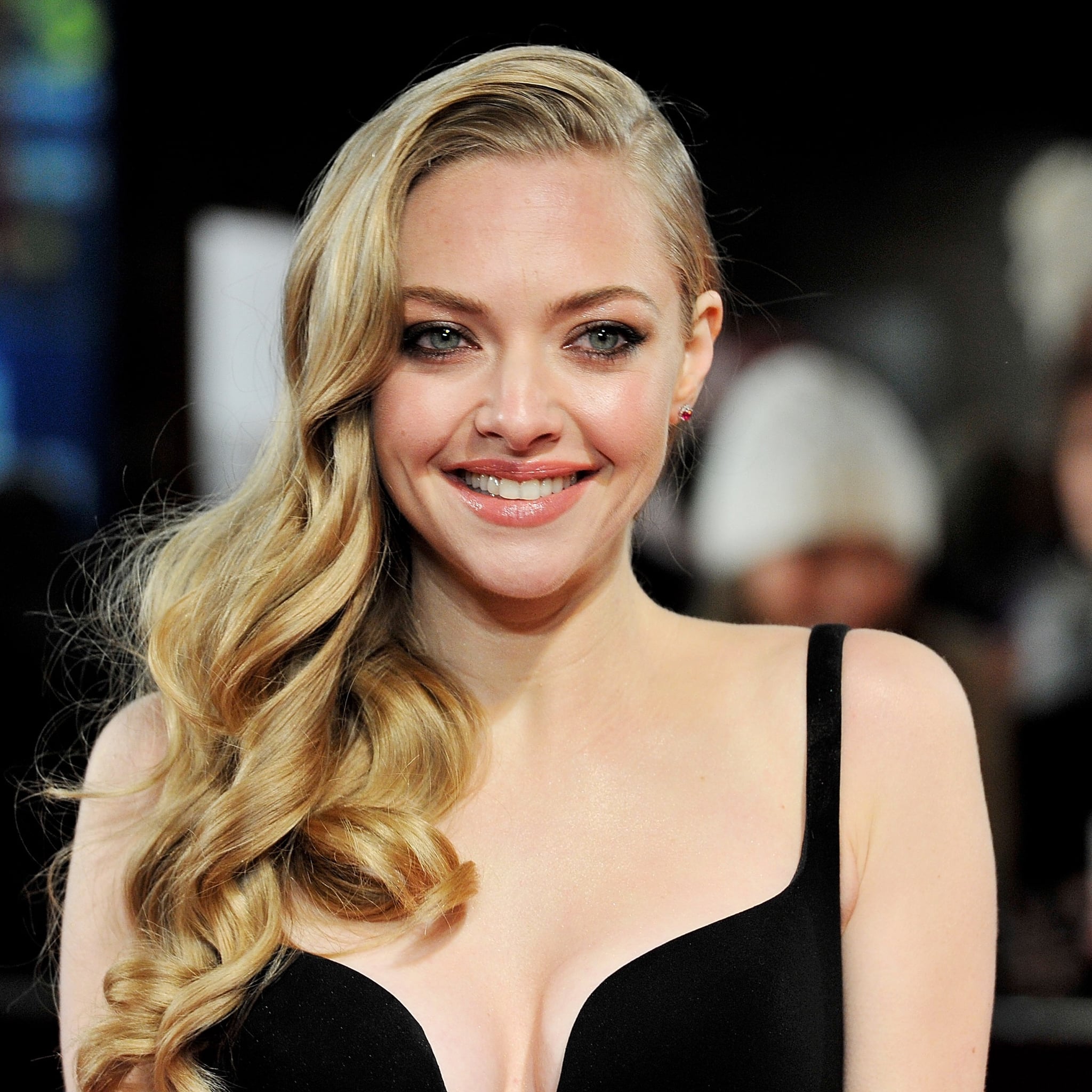 Hot Amanda Seyfried Wallpapers