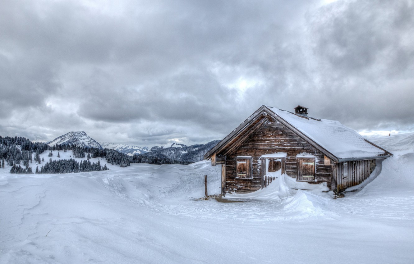 House In Winter Photography Wallpapers