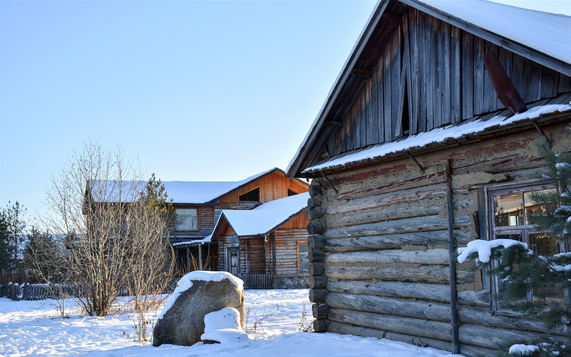 House In Winter Photography Wallpapers