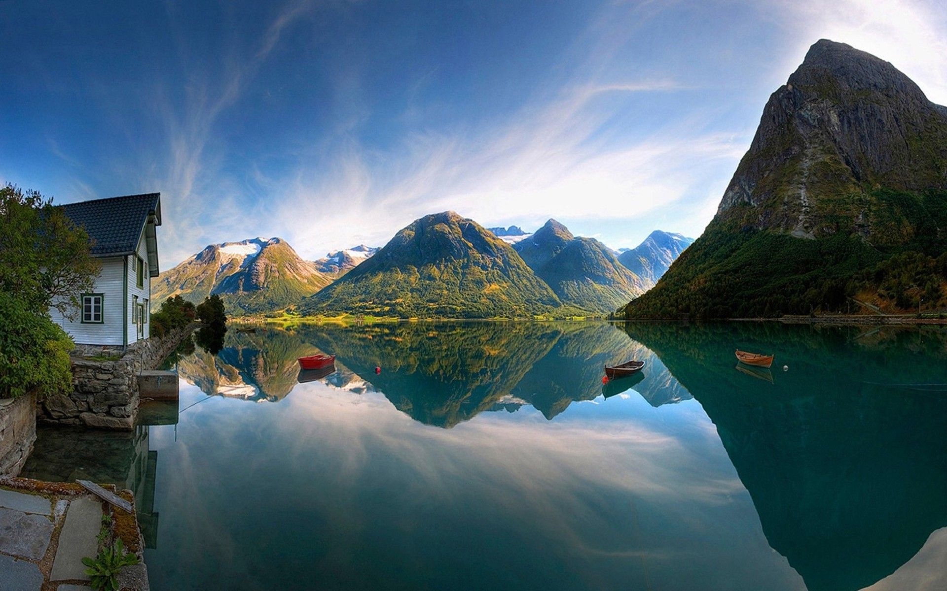 House Reflected In The Lake Wallpapers