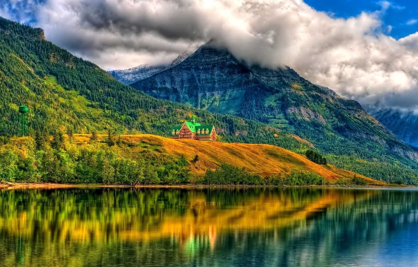 House Reflected In The Lake Wallpapers