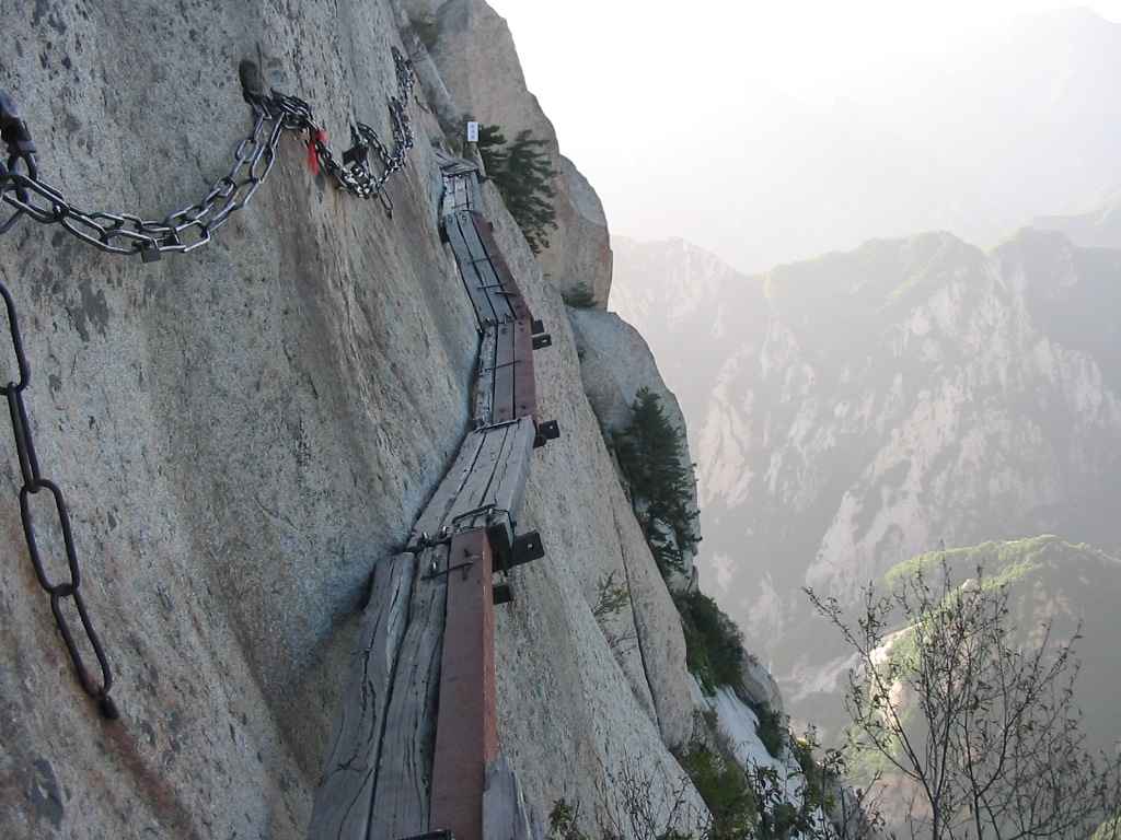 Huashan Mountain In Weinan China Wallpapers