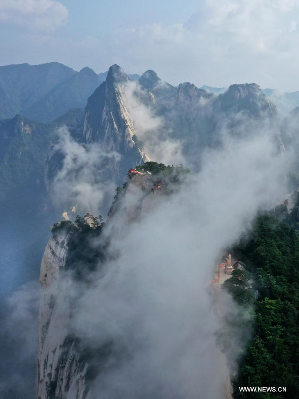 Huashan Mountain In Weinan China Wallpapers