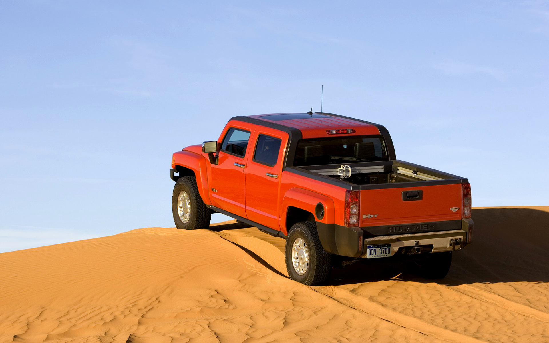 Hummer H3T Alpha Wallpapers