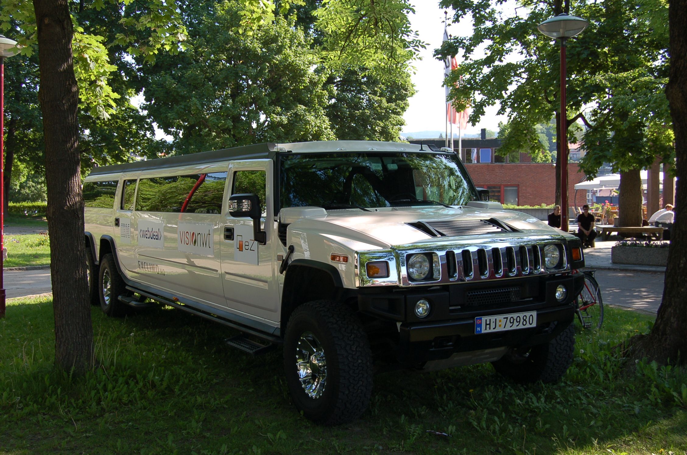 Hummer Limousine Wallpapers