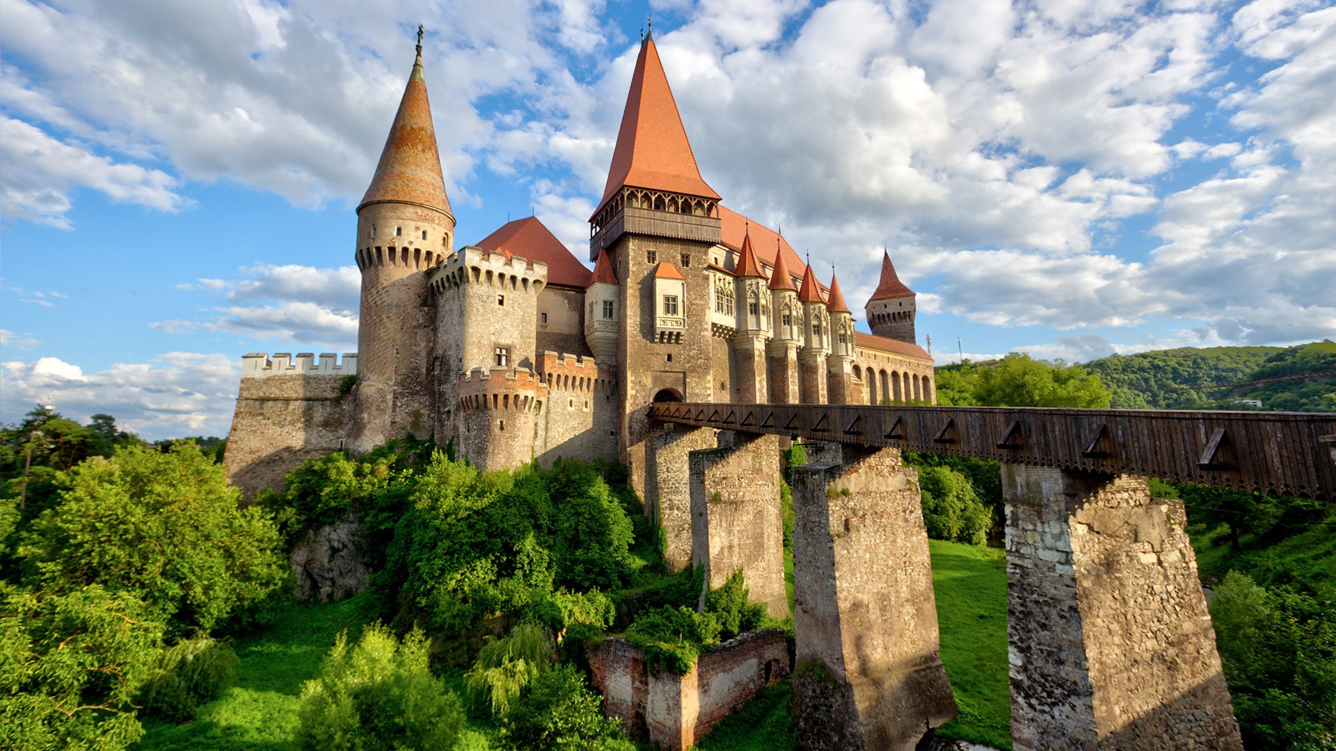 Hunedoara Castle Wallpapers