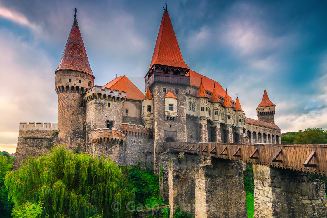 Hunedoara Castle Wallpapers