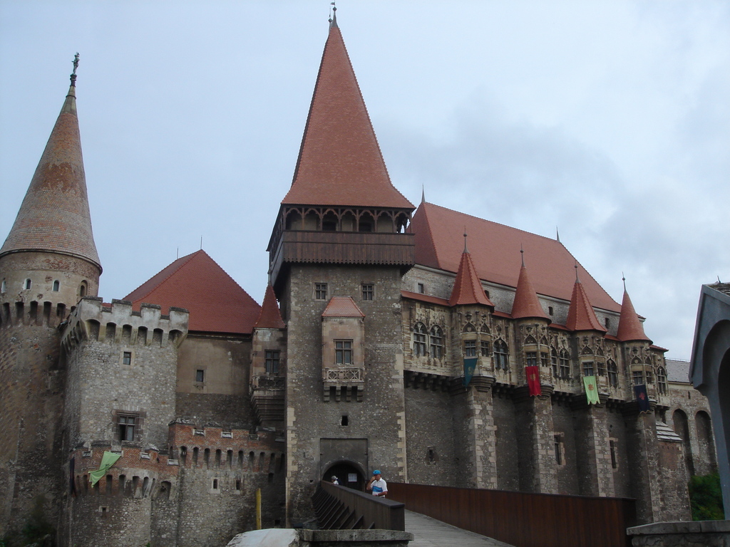 Hunedoara Castle Wallpapers