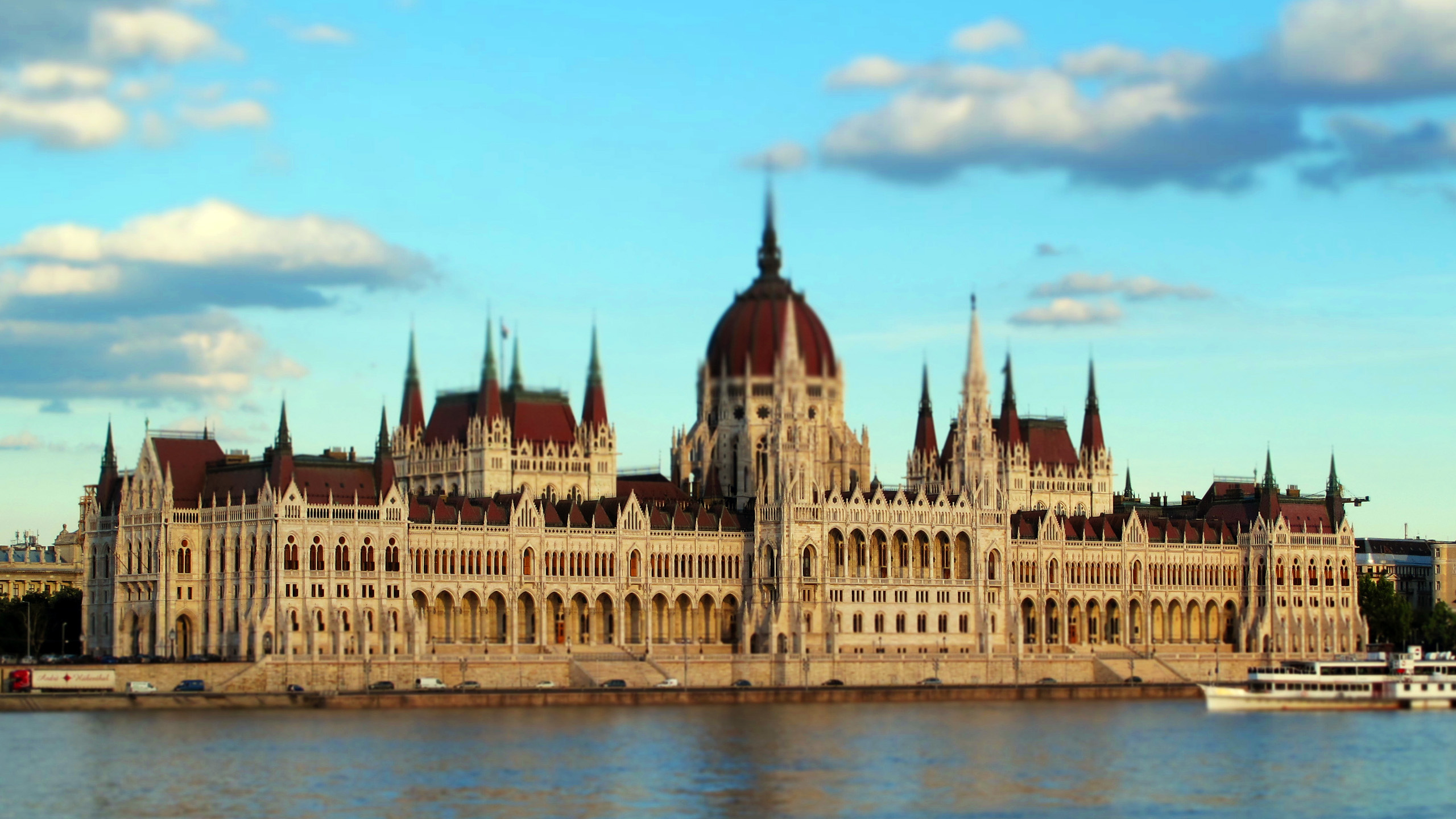 Hungarian Parliament Building Wallpapers