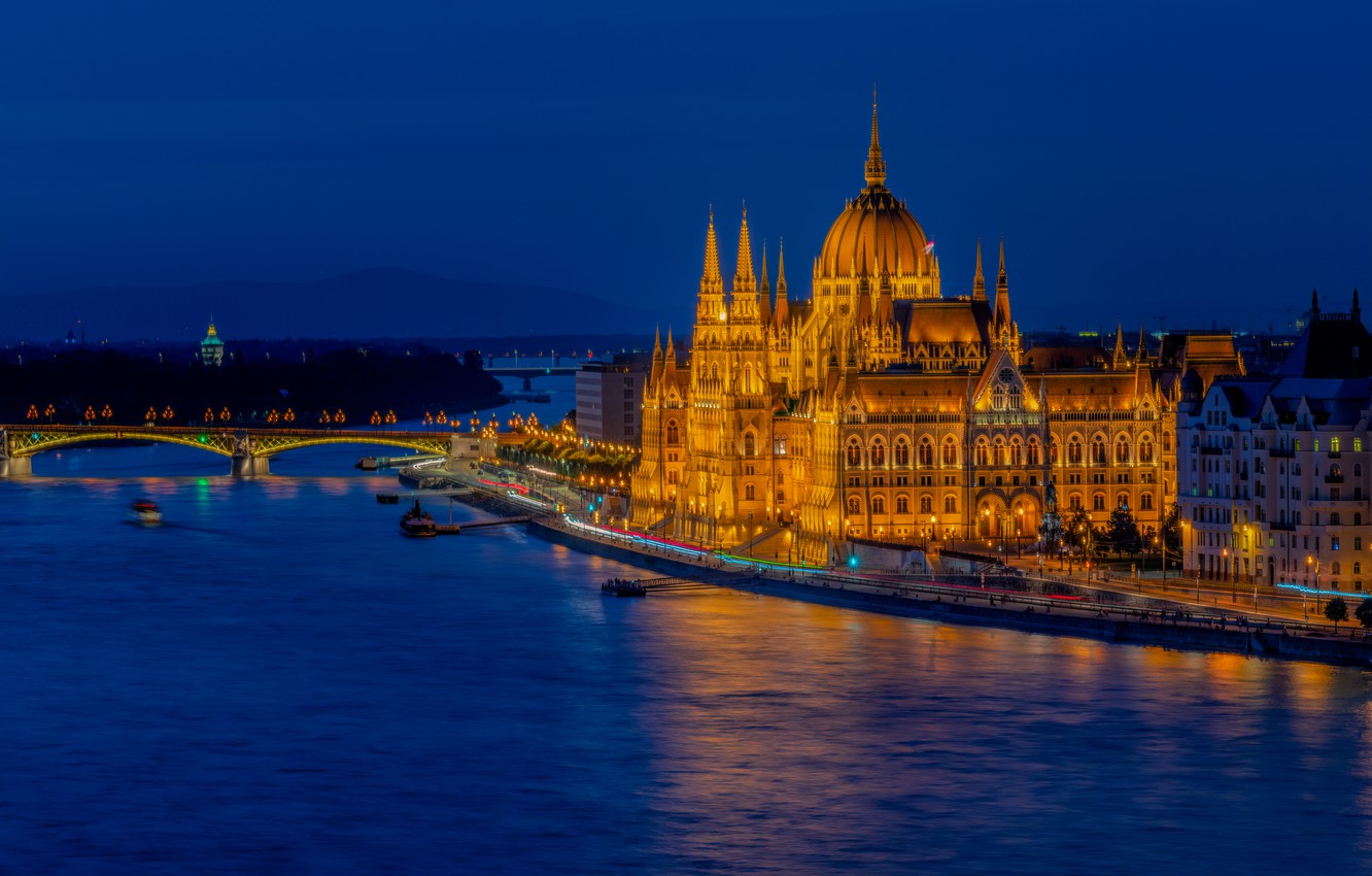 Hungarian Parliament Building Wallpapers