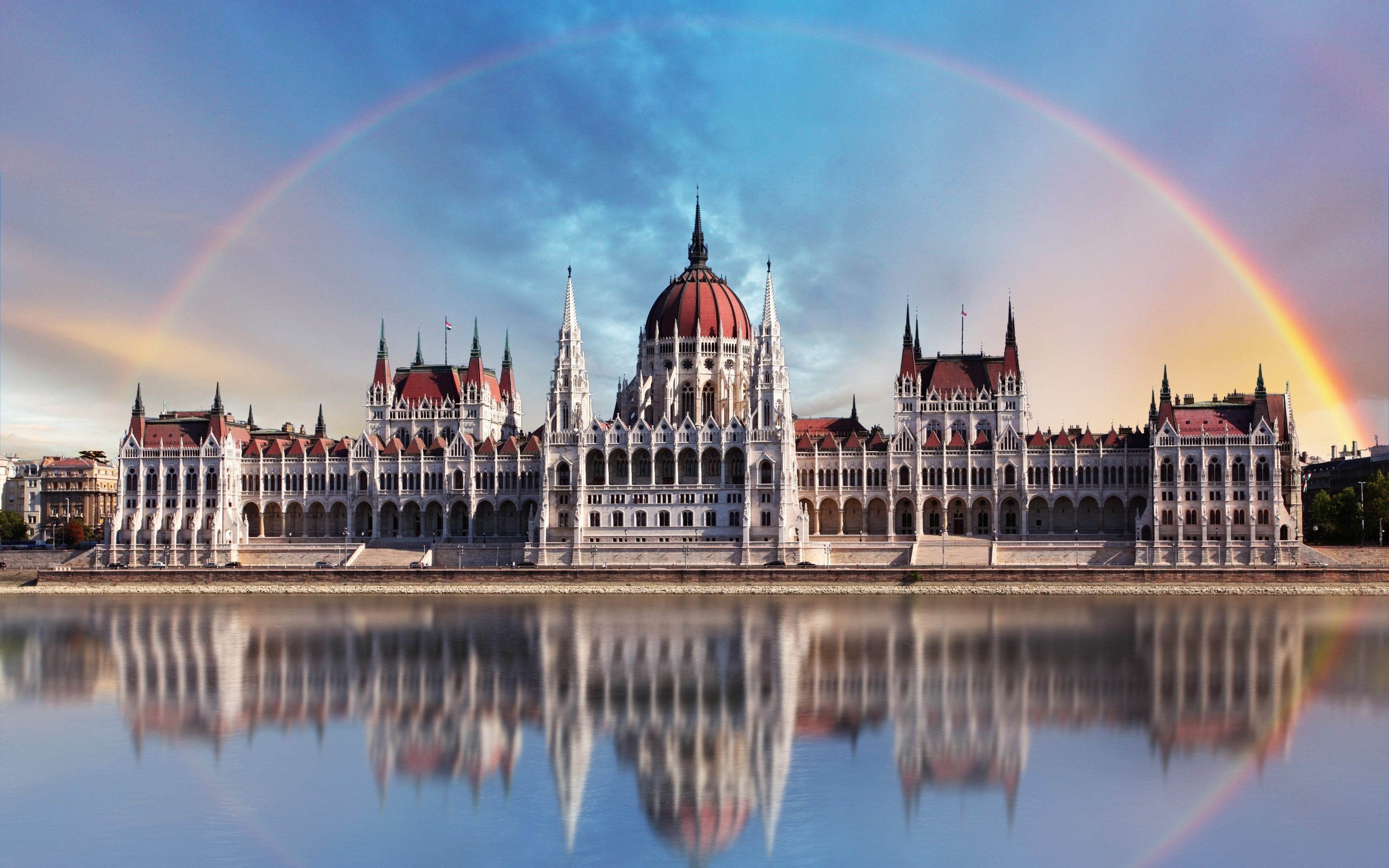 Hungarian Parliament Building Wallpapers