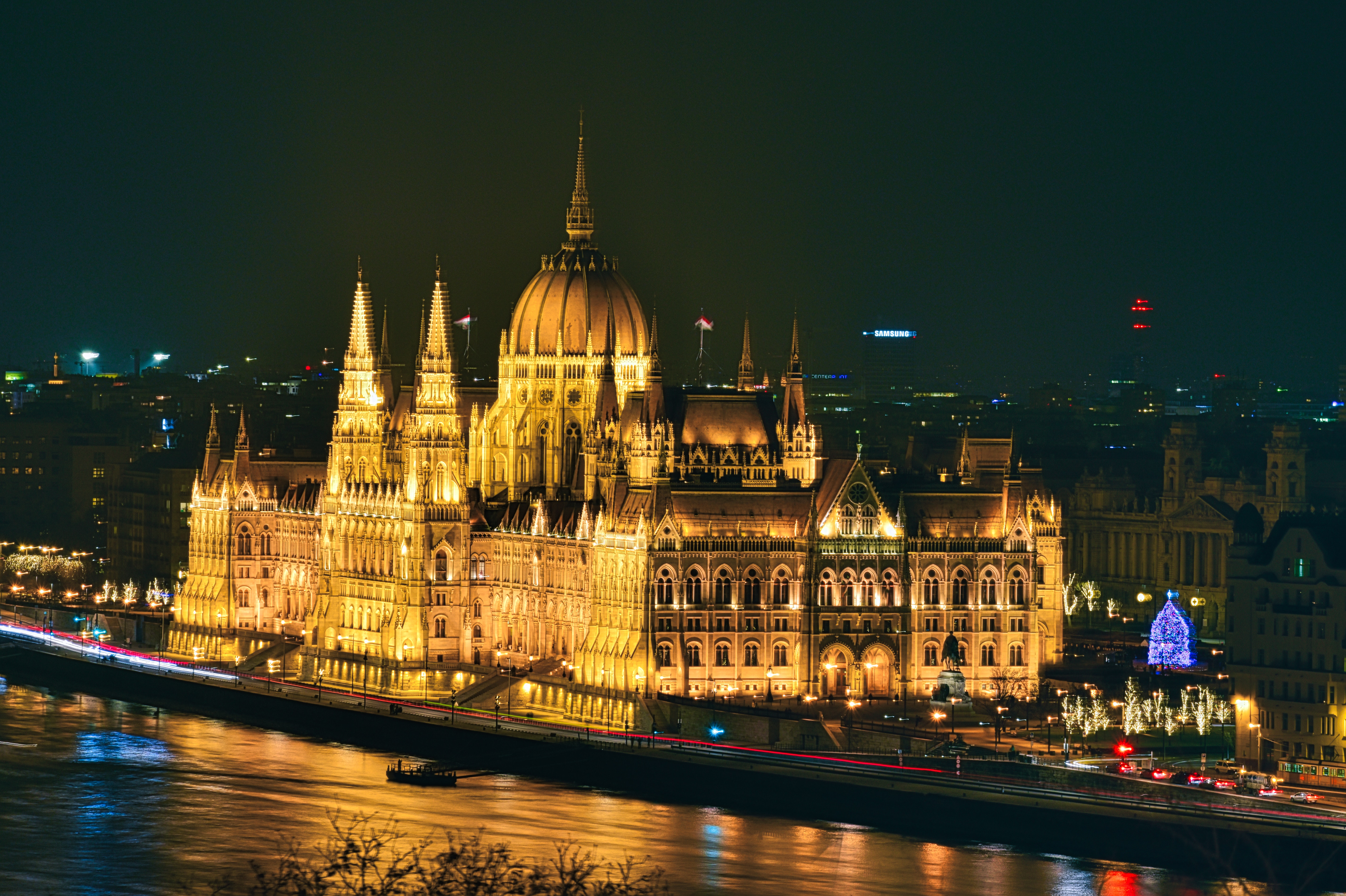 Hungarian Parliament Building Wallpapers