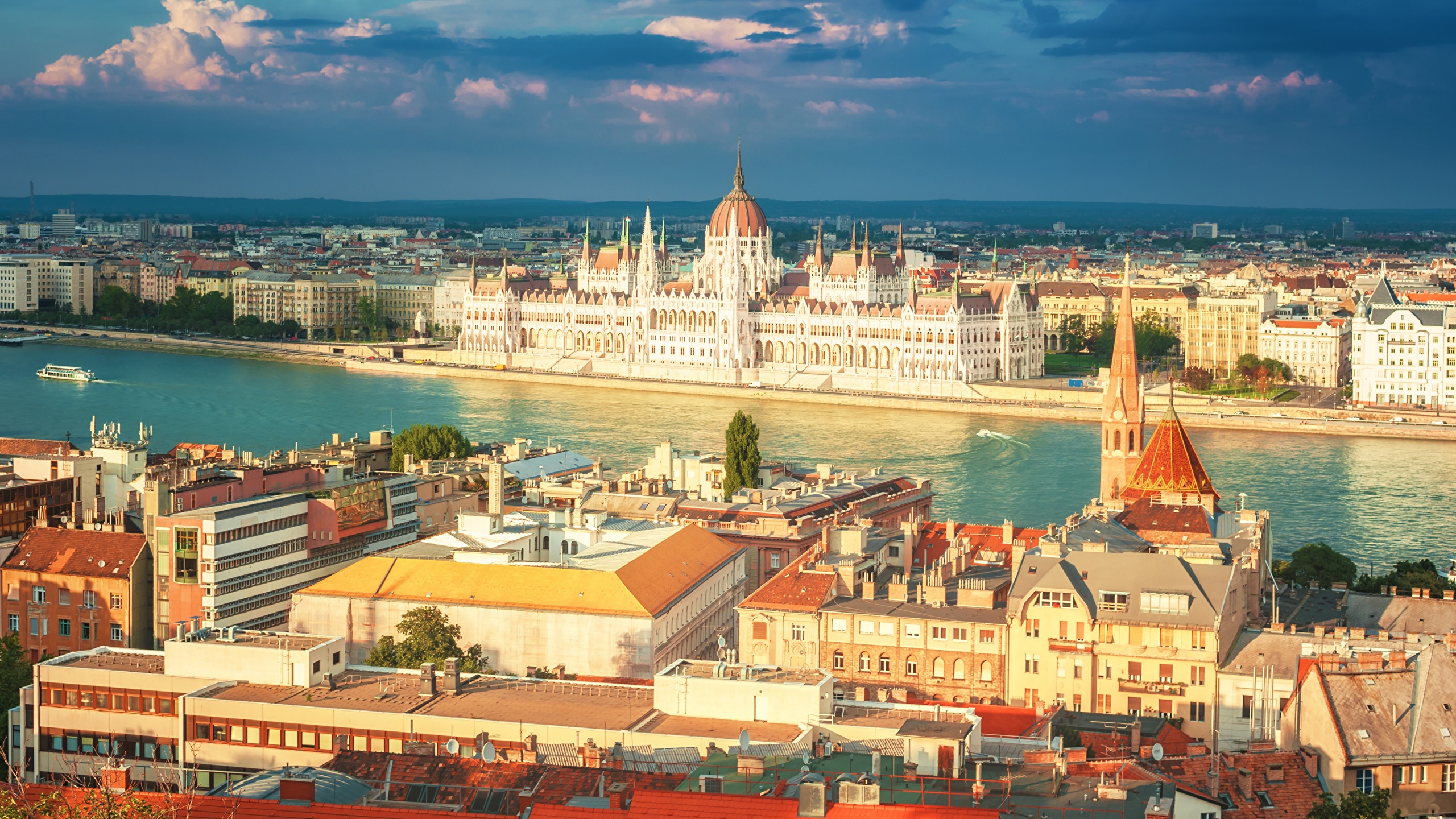 Hungarian Parliament Building Wallpapers