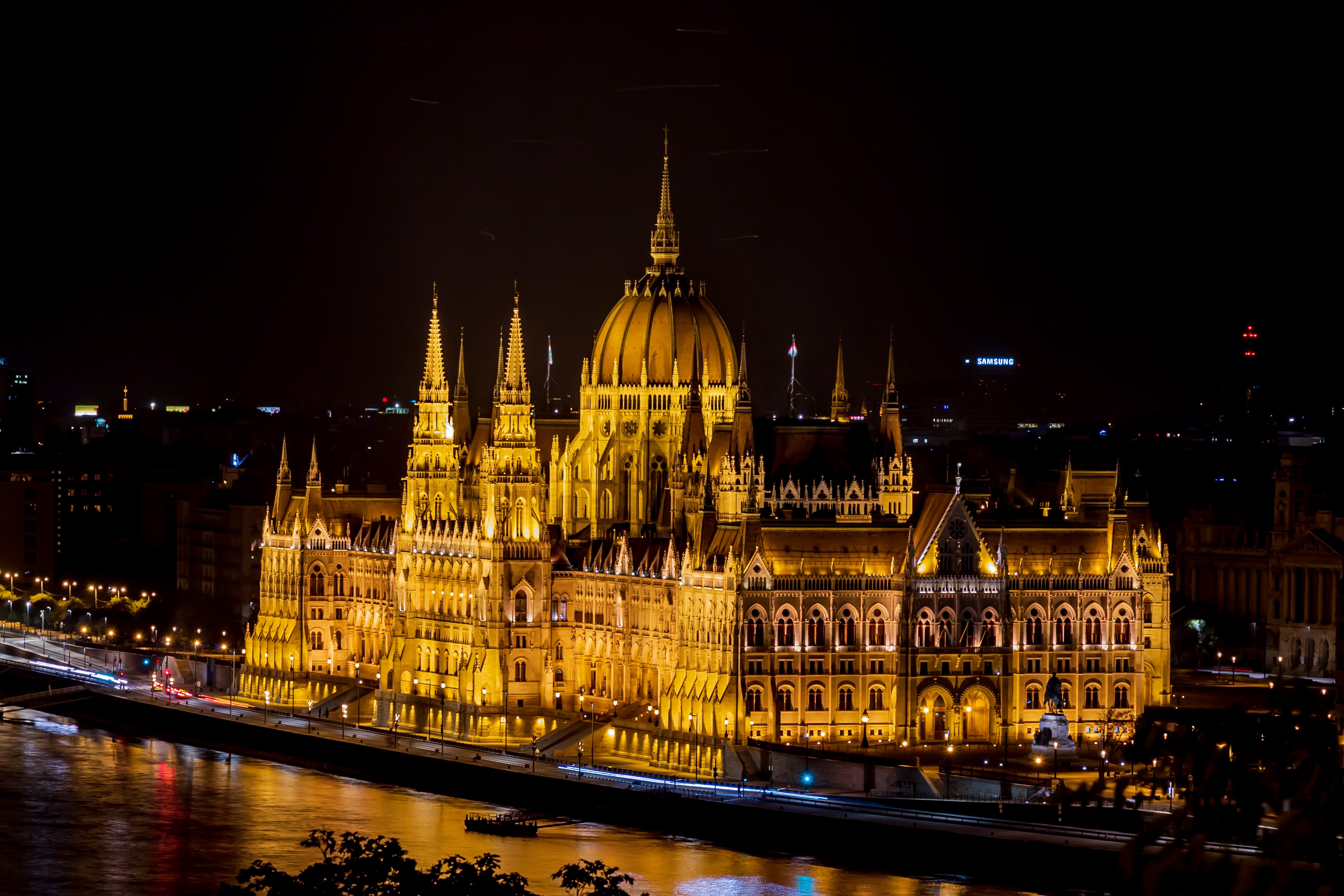 Hungarian Parliament Wallpapers