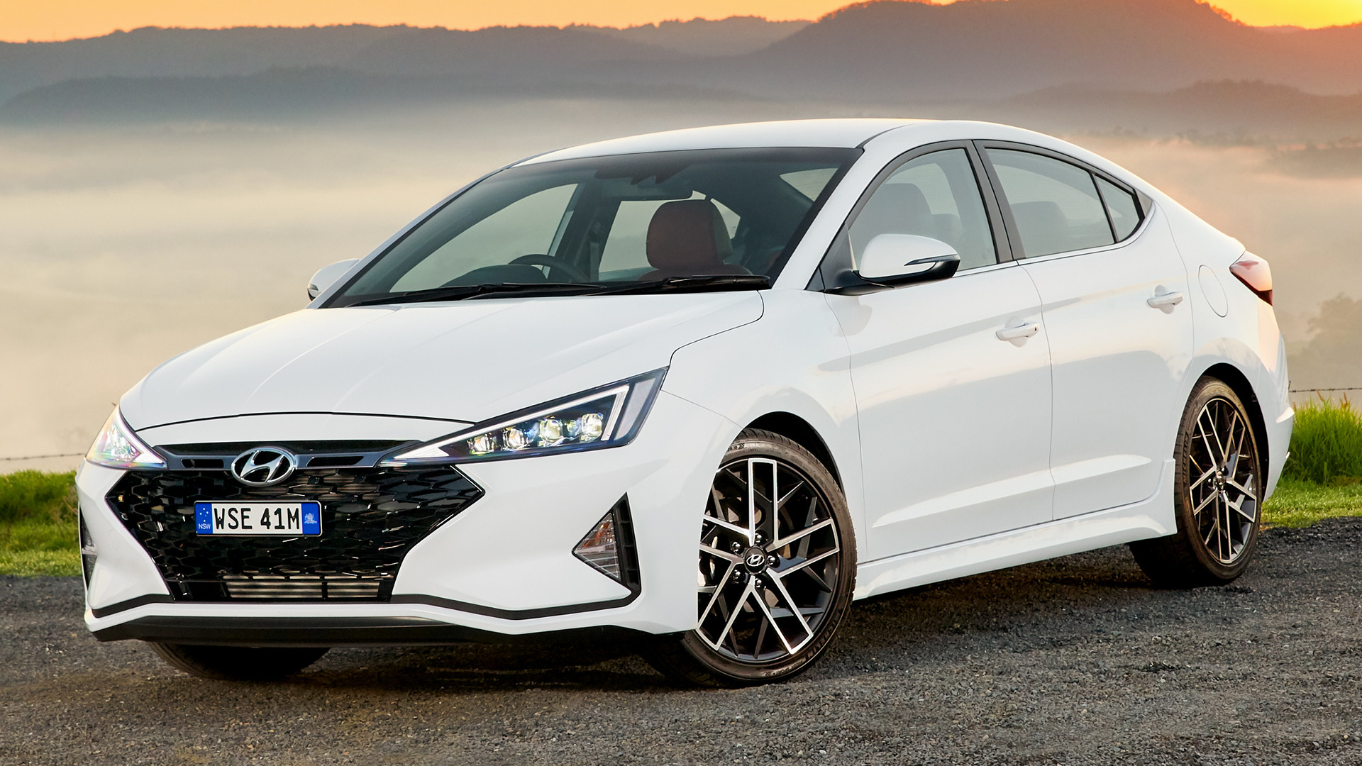 Hyundai Elantra Wallpapers