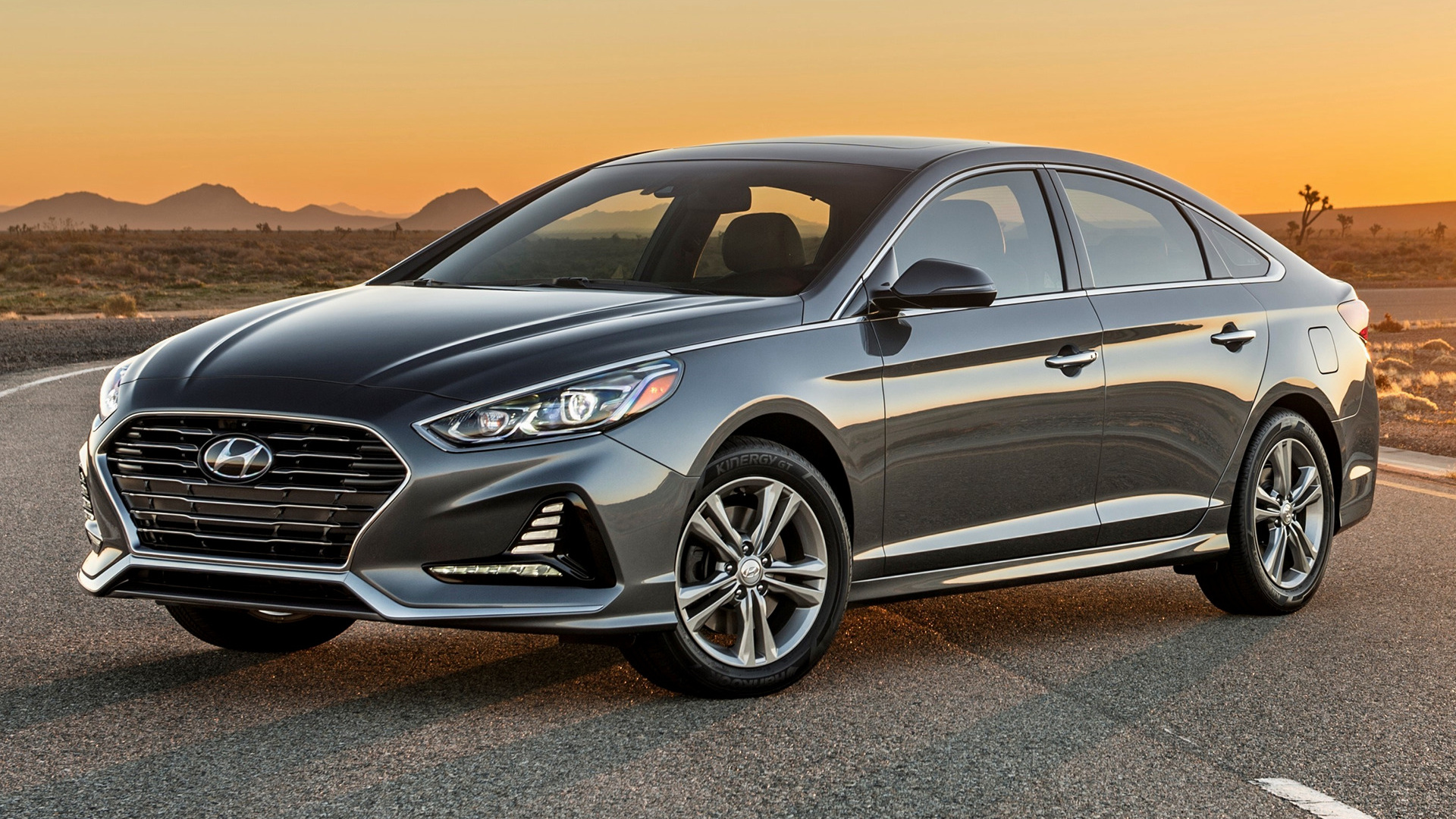 Hyundai Sonata Wallpapers