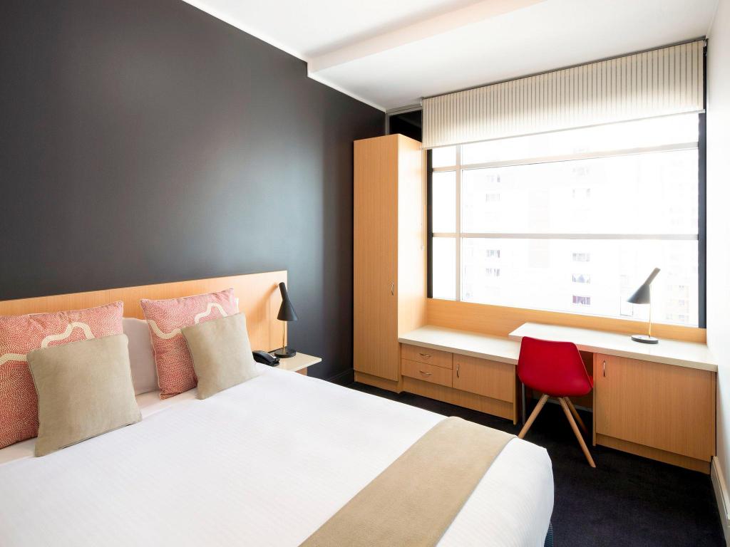 Ibis Sydney Hotel Wallpapers