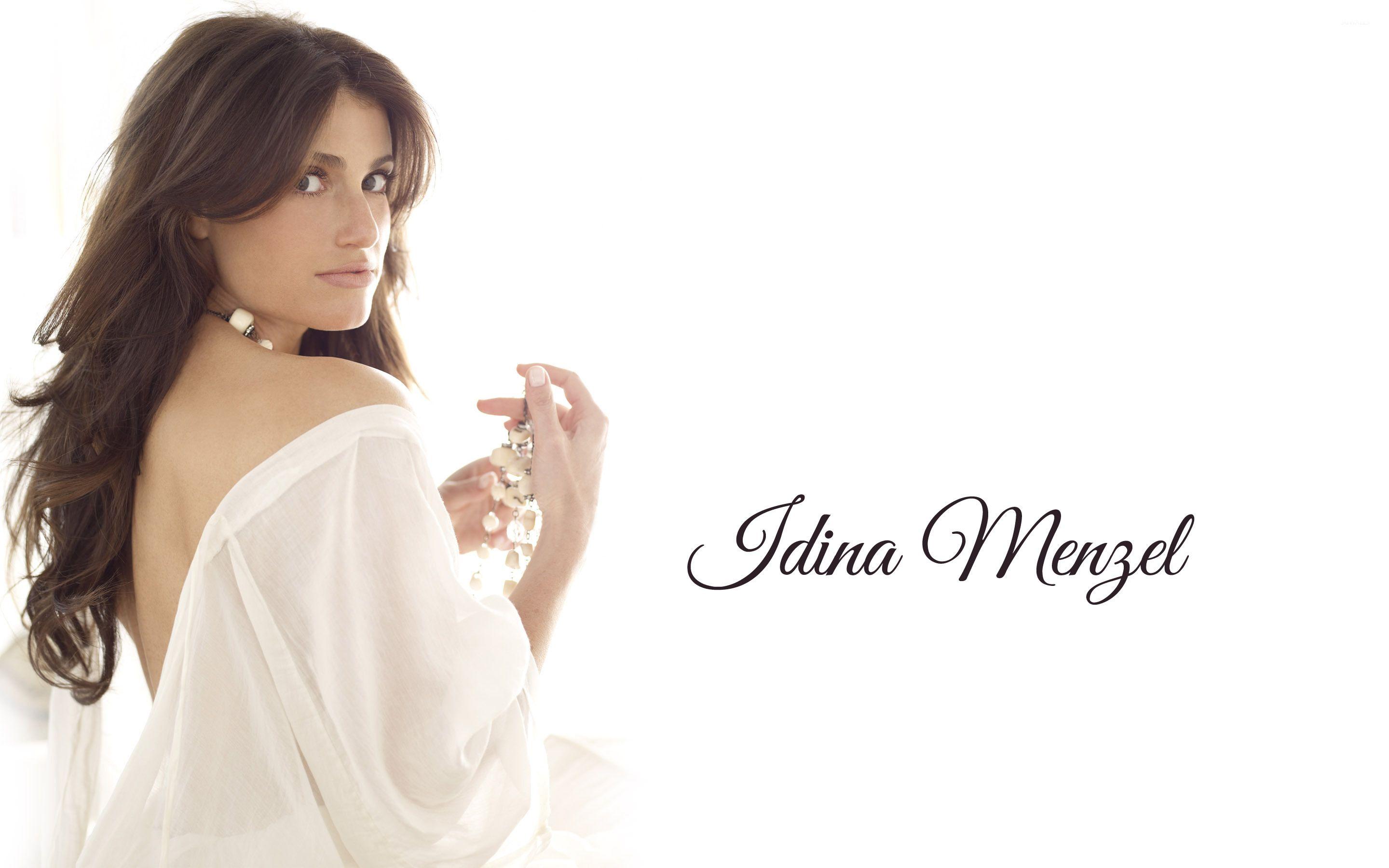 Idina Menzel Wallpapers