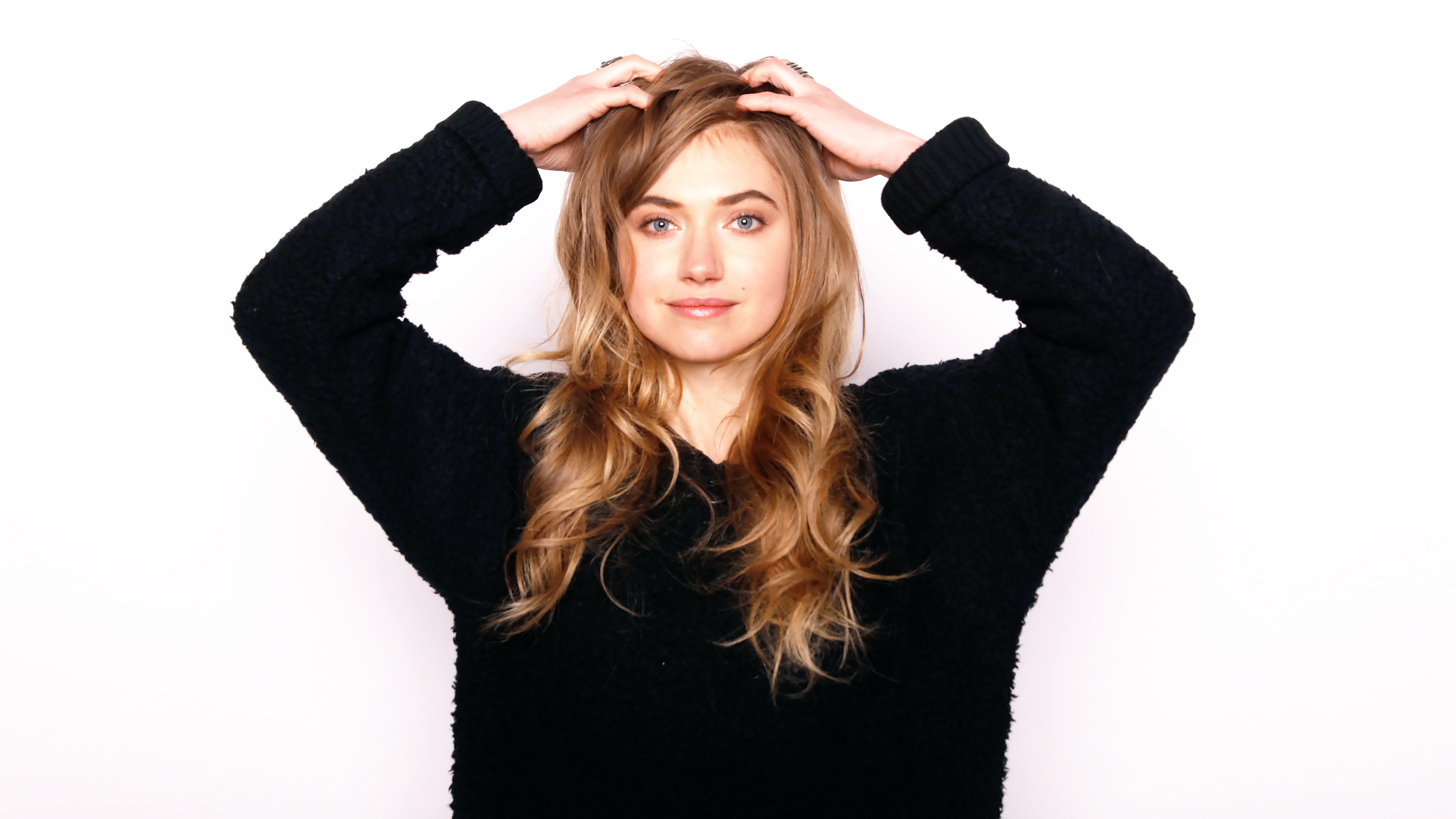 Imogen Poots Malibu 2017 Wallpapers