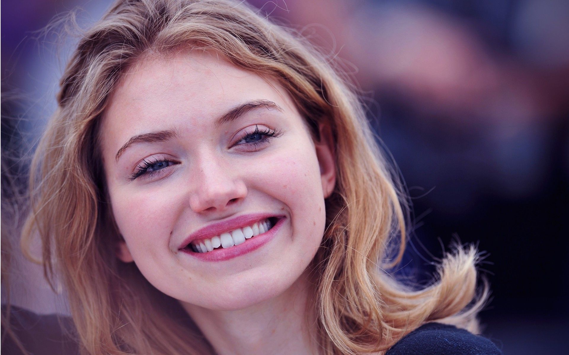 Imogen Poots Malibu Wallpapers