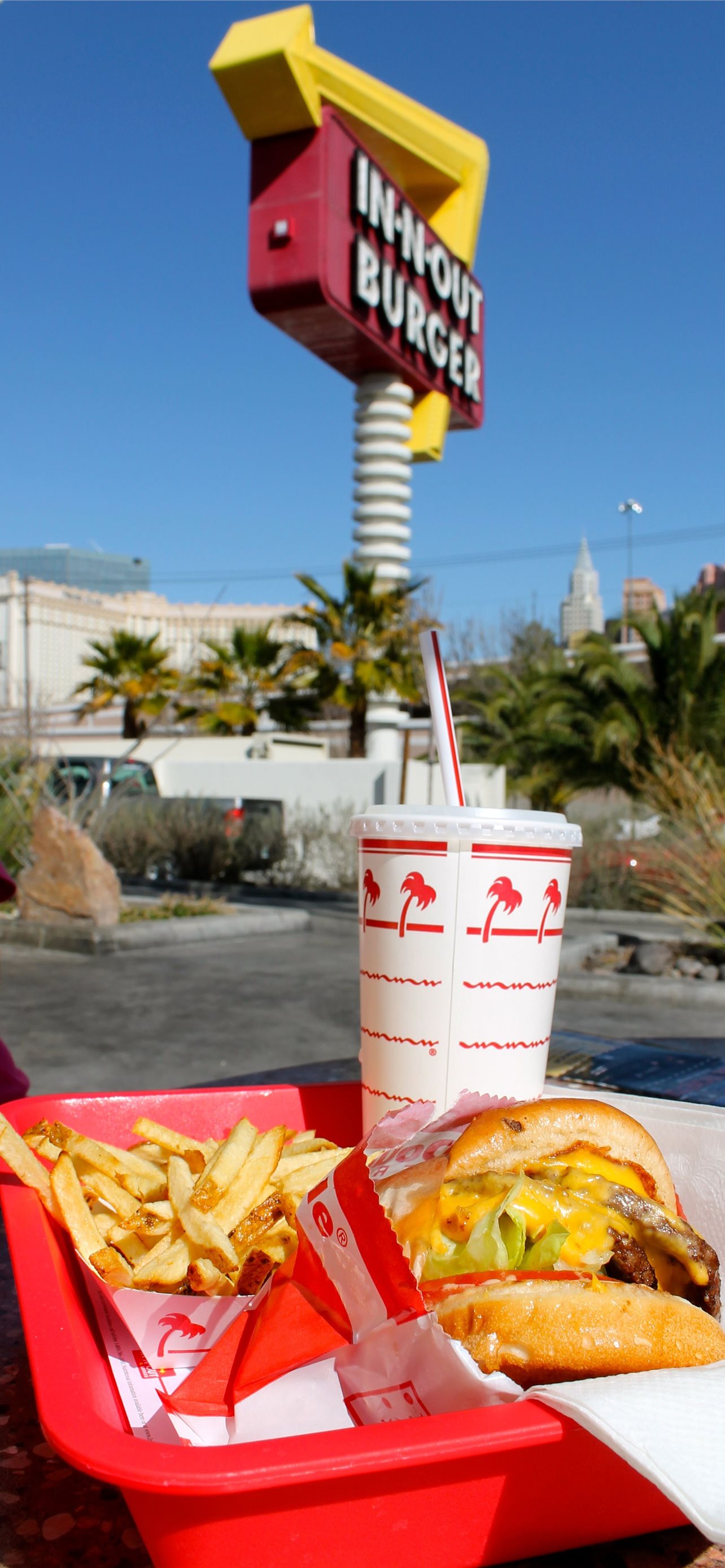 In N Out Wallpapers