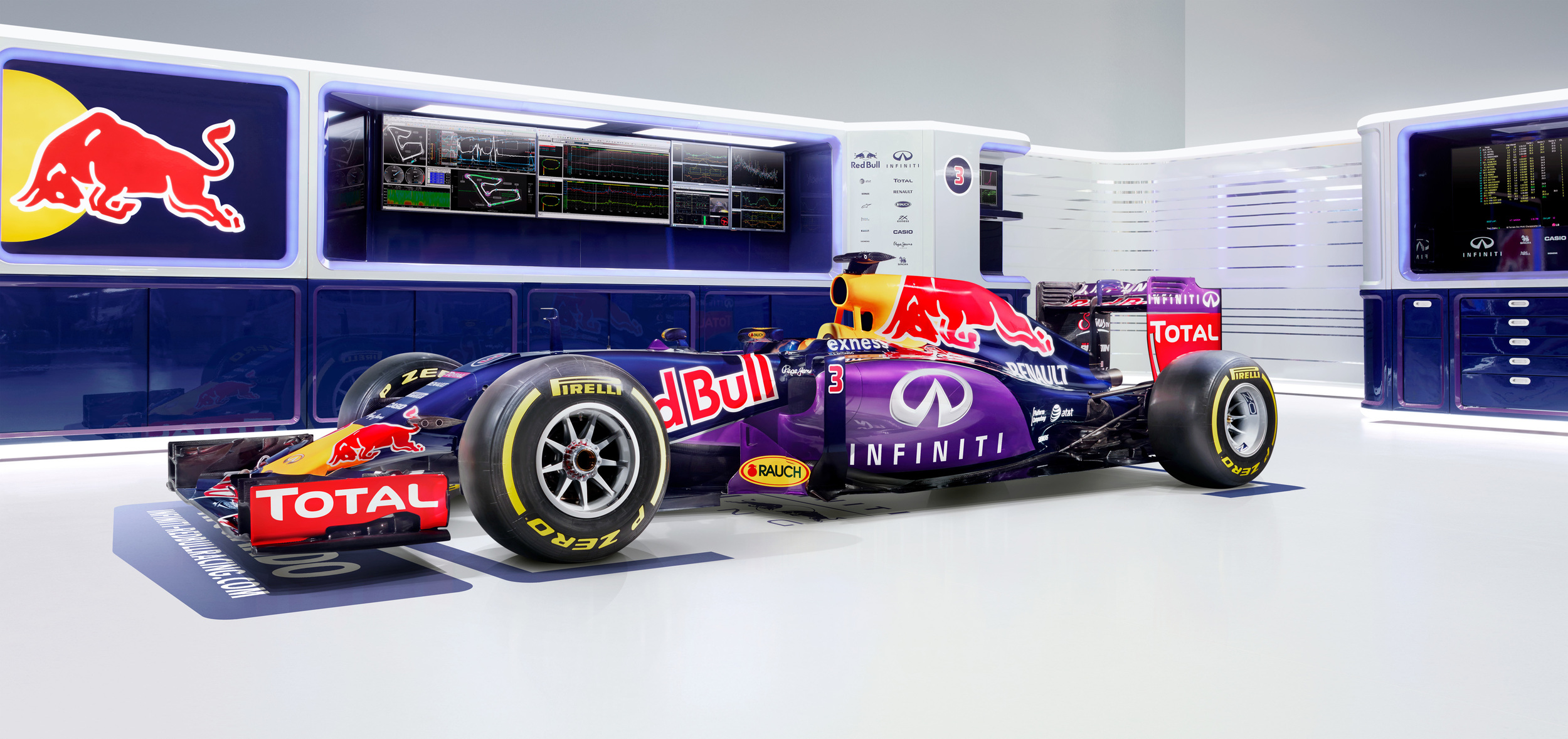 Infiniti F1 Wallpapers