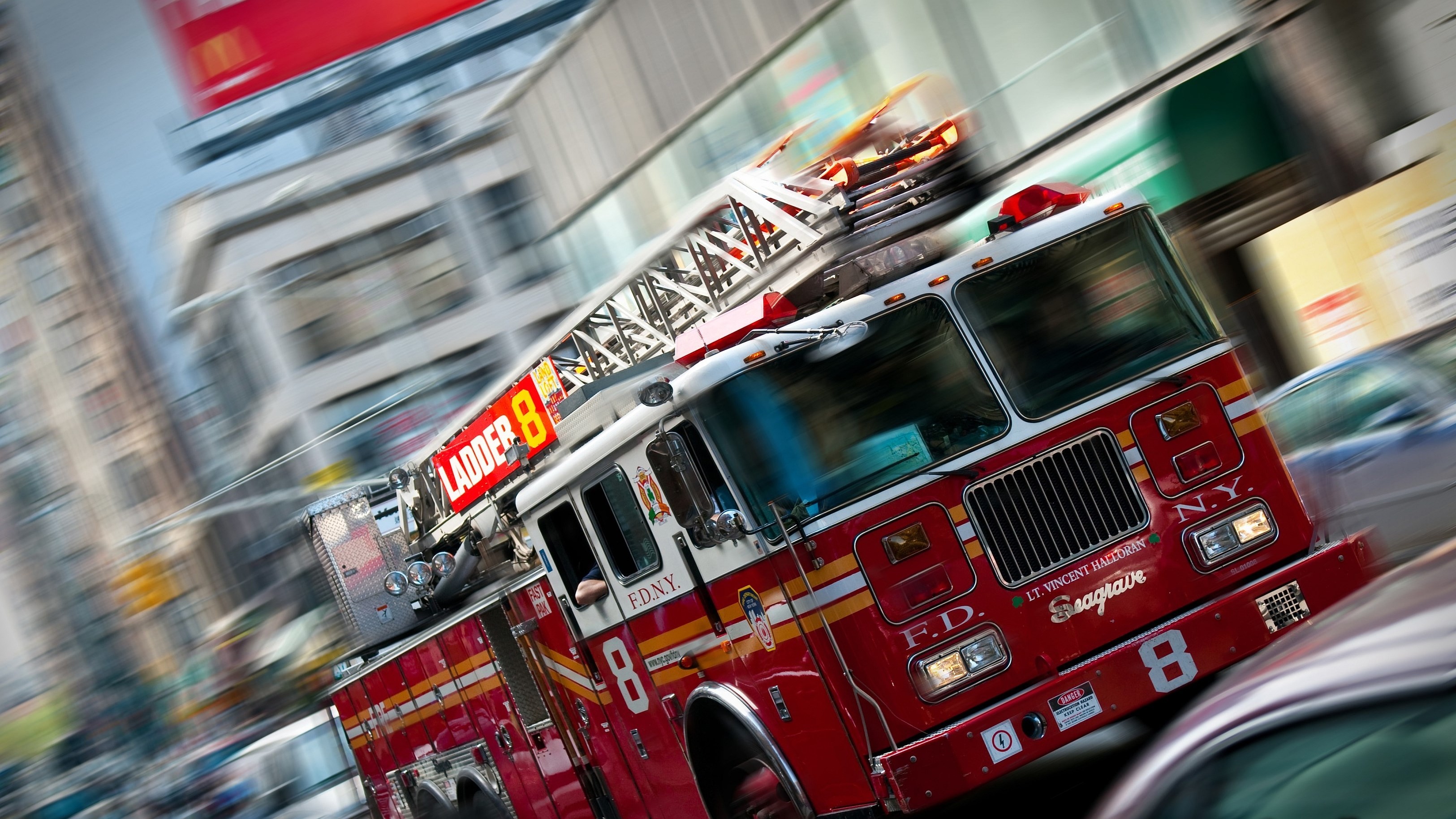 International Fire Truck Wallpapers