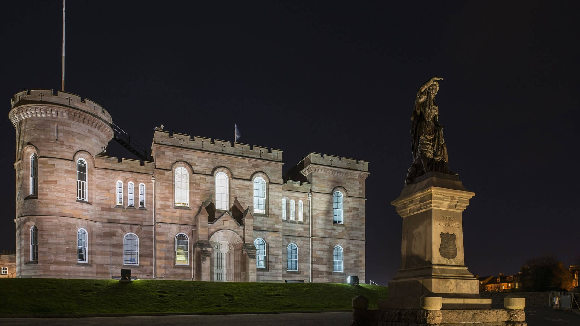 Inverness Castle Wallpapers