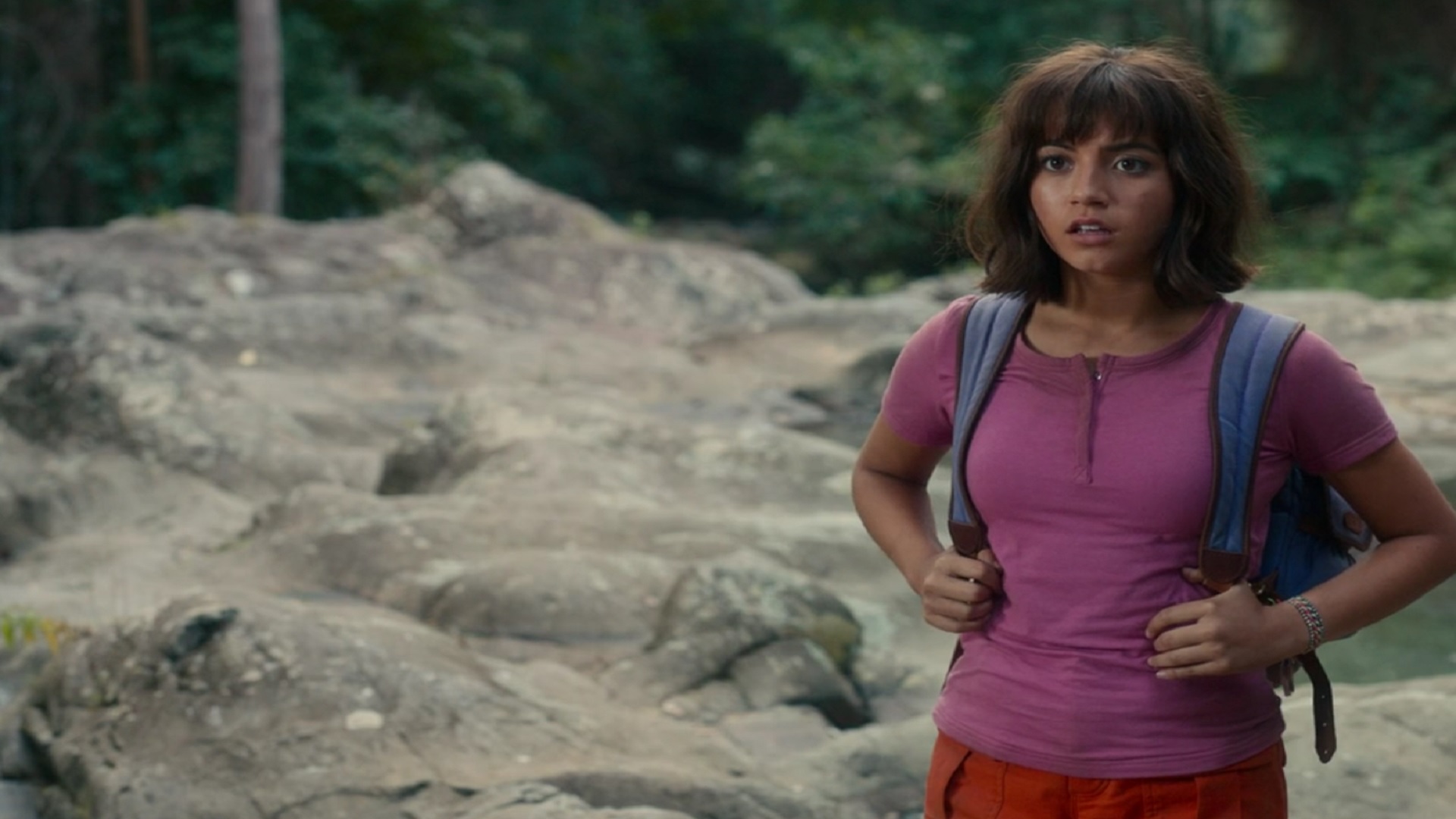 Isabela Moner In Dora And The Lost City Of Gold Wallpapers