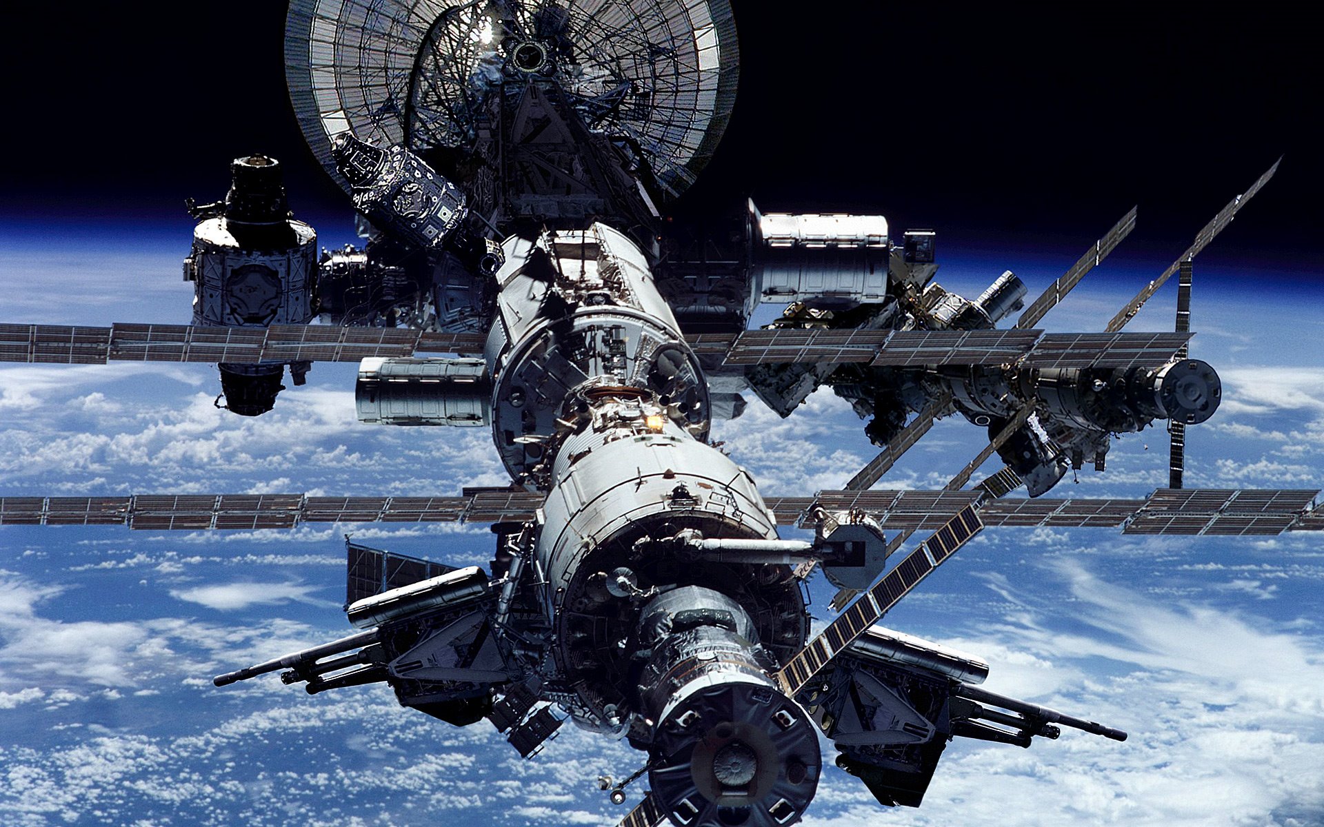 Iss Wallpapers