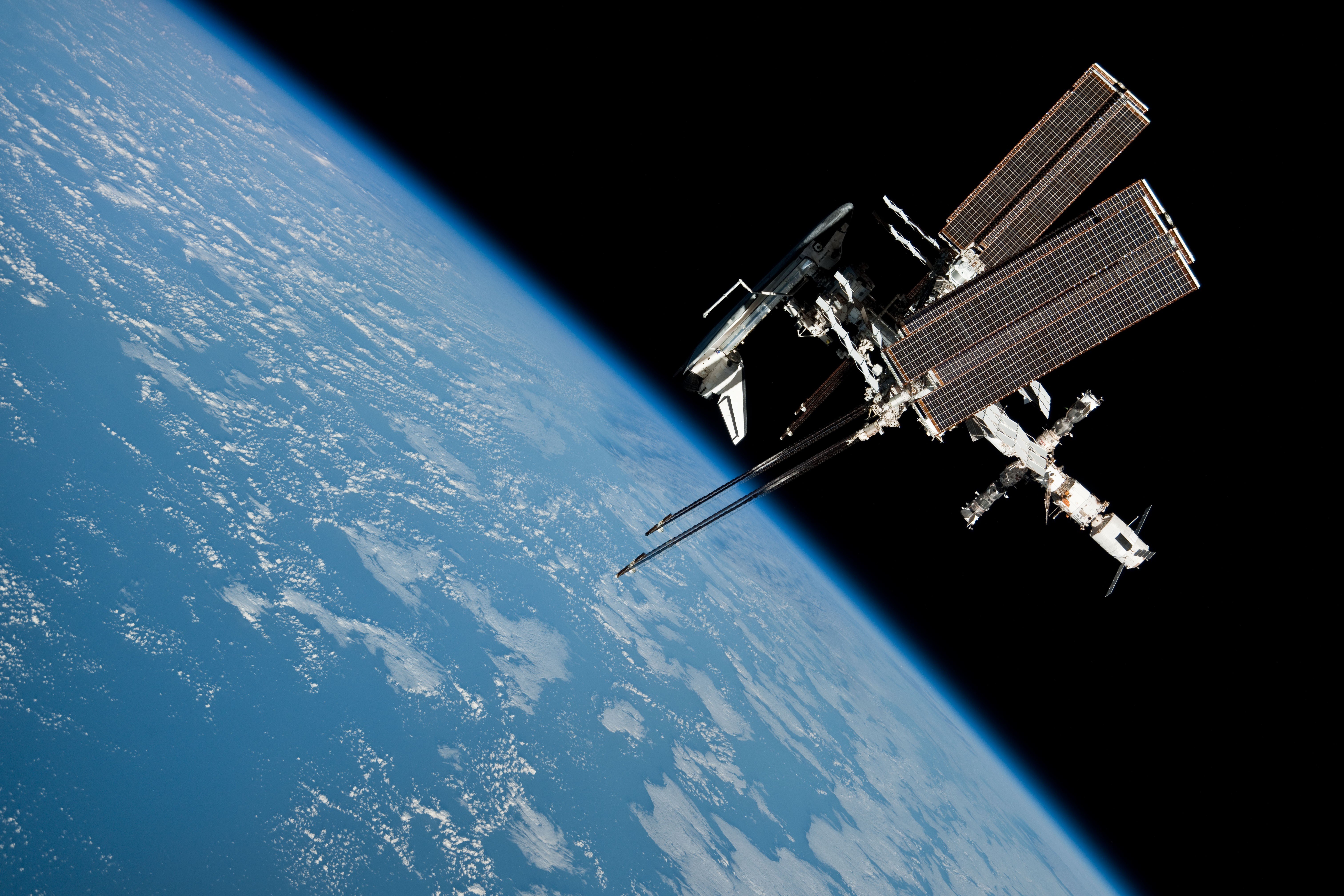 Iss Wallpapers