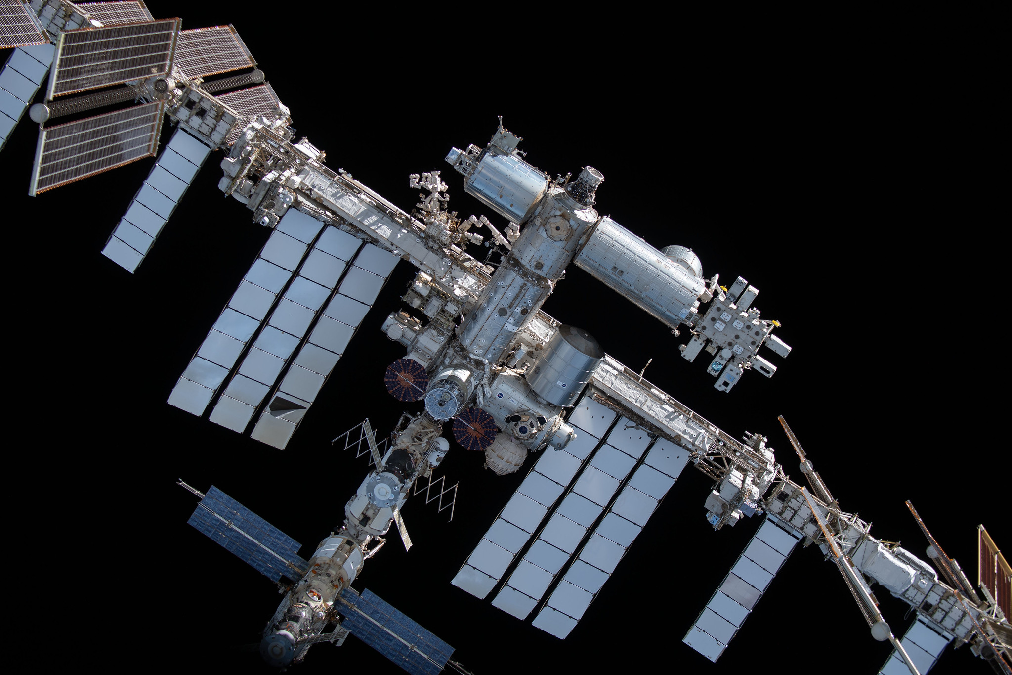 Iss Wallpapers