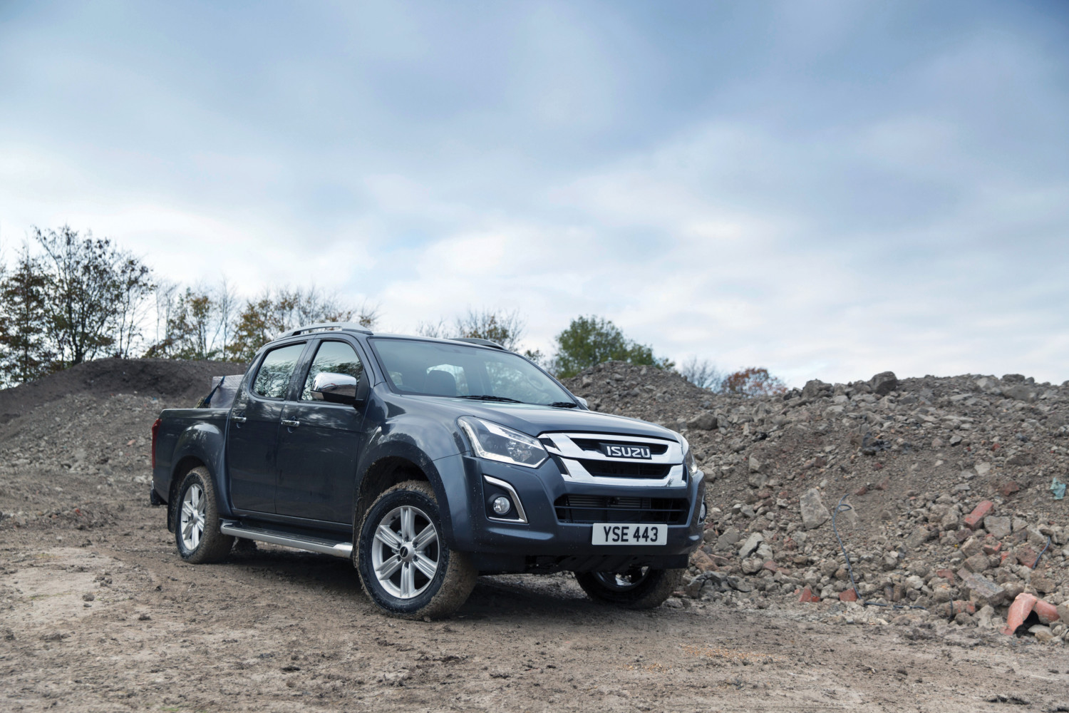 Isuzu T-Next Wallpapers