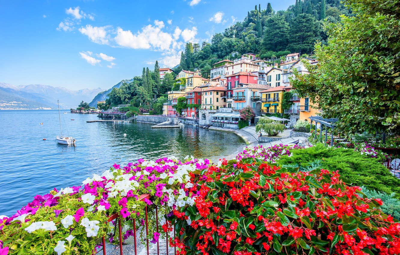 Italy Lake House Wallpapers