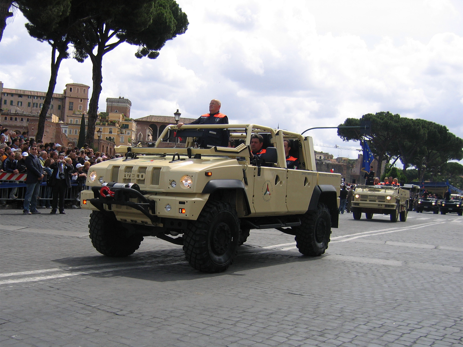 Iveco Lmv Wallpapers