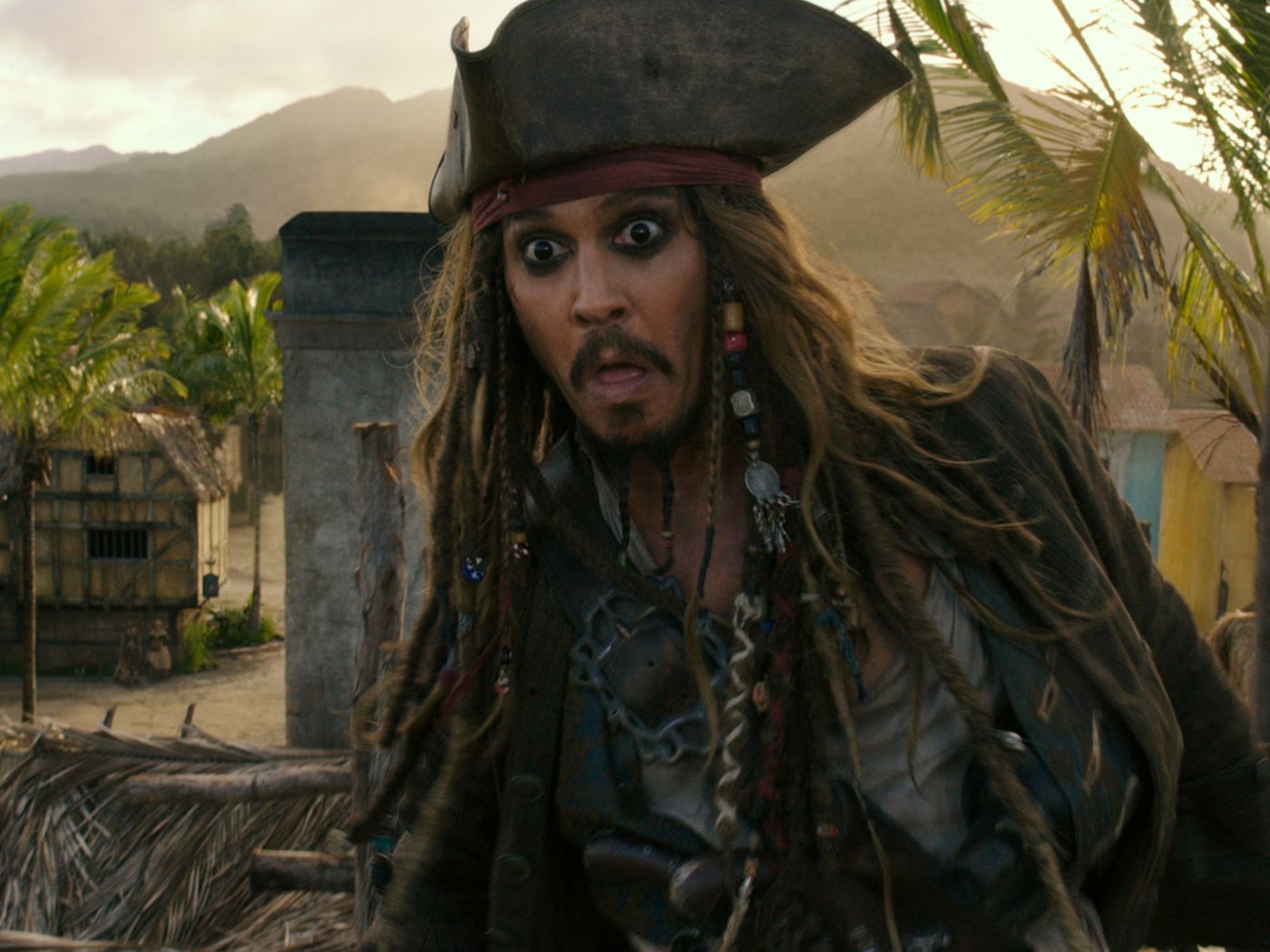 Jack Sparrow In Pirates Of The Caribbean Dead Men Tell No Tales Wallpapers