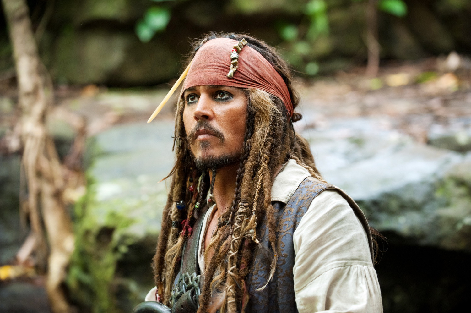 Jack Sparrow Pirates Of The Caribbean Dead Men Tell No Tales Still Wallpapers