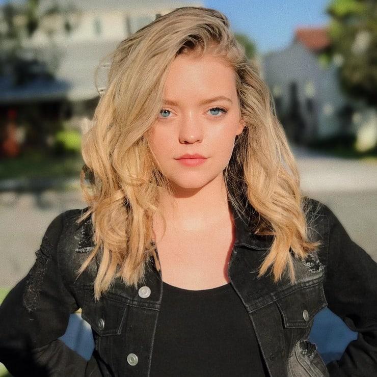 Jade Pettyjohn Photo Shoot Wallpapers