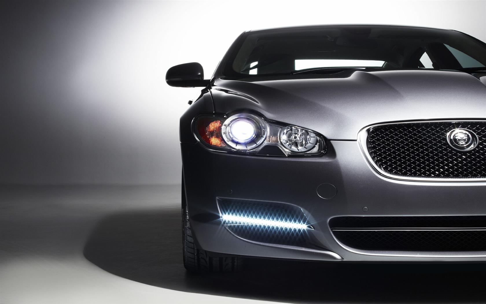 Jaguar C-Xf Wallpapers