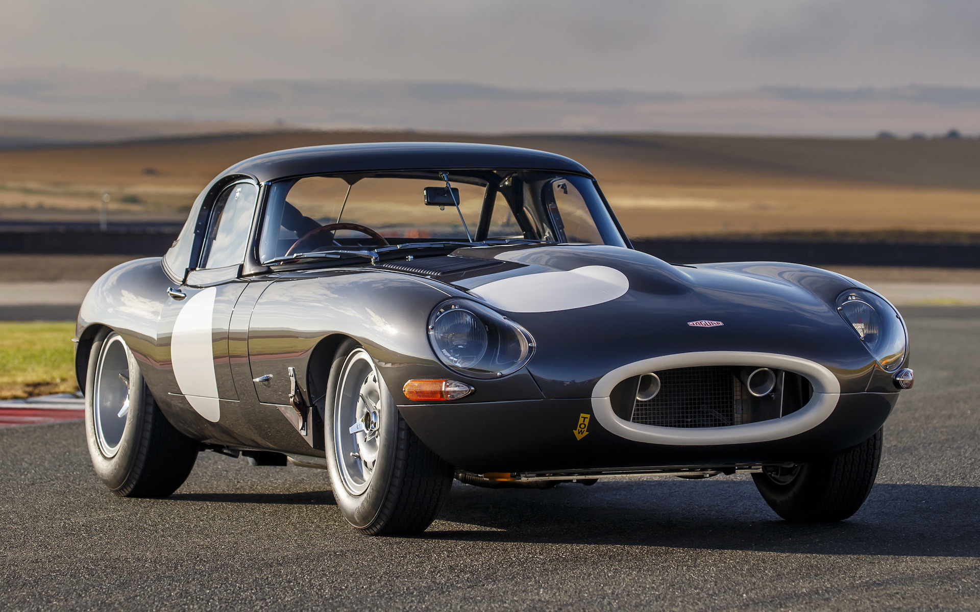 Jaguar E-Type Wallpapers