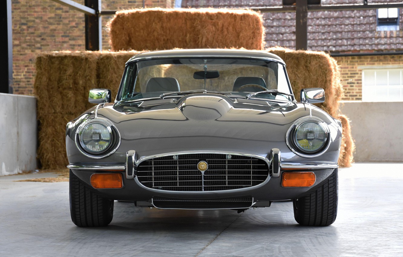 Jaguar E-Type Wallpapers