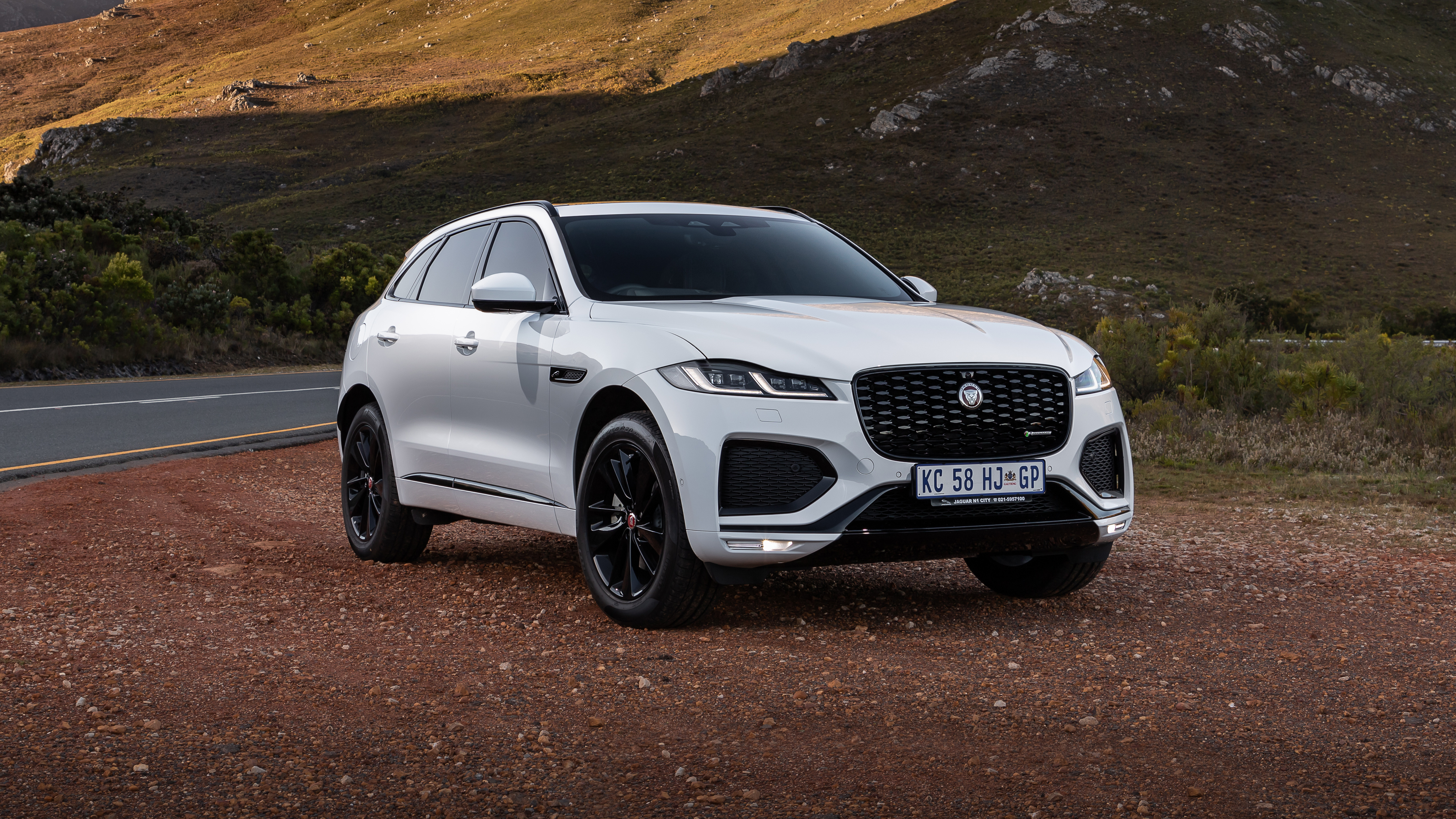 Jaguar F-Pace Wallpapers