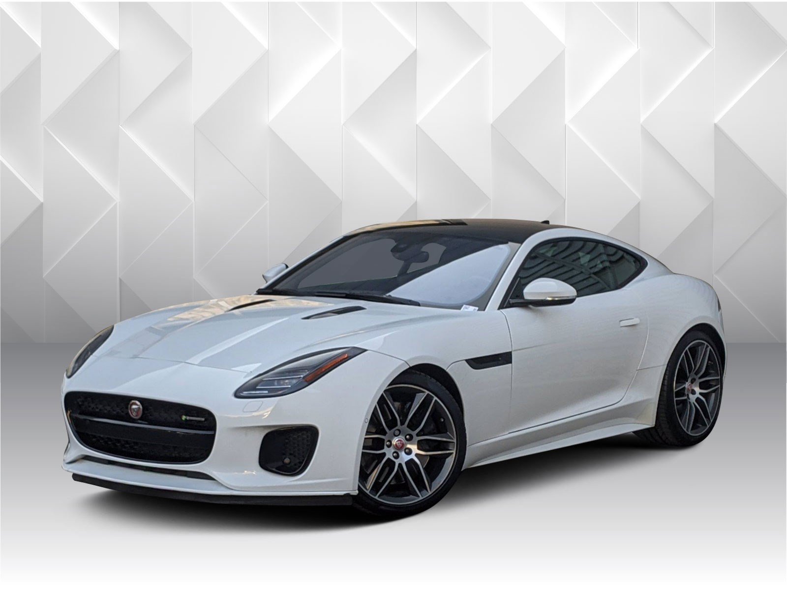 Jaguar F-Type R-Dynamic Wallpapers